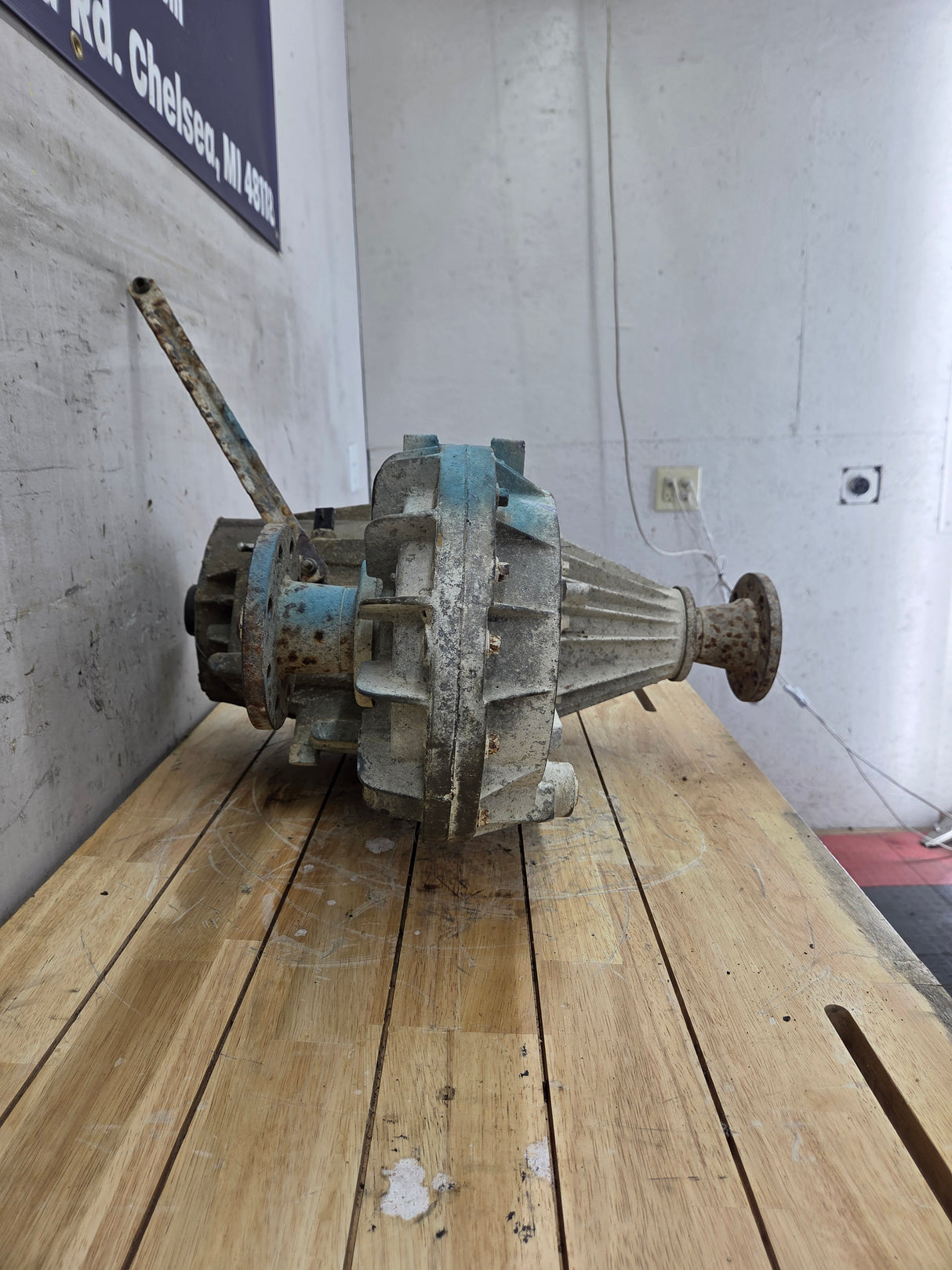 1999-2003 7.3L Power Stroke 271-F Automatic Transmission Transfer Case Manual Shift Transfer Case Ford Pickup