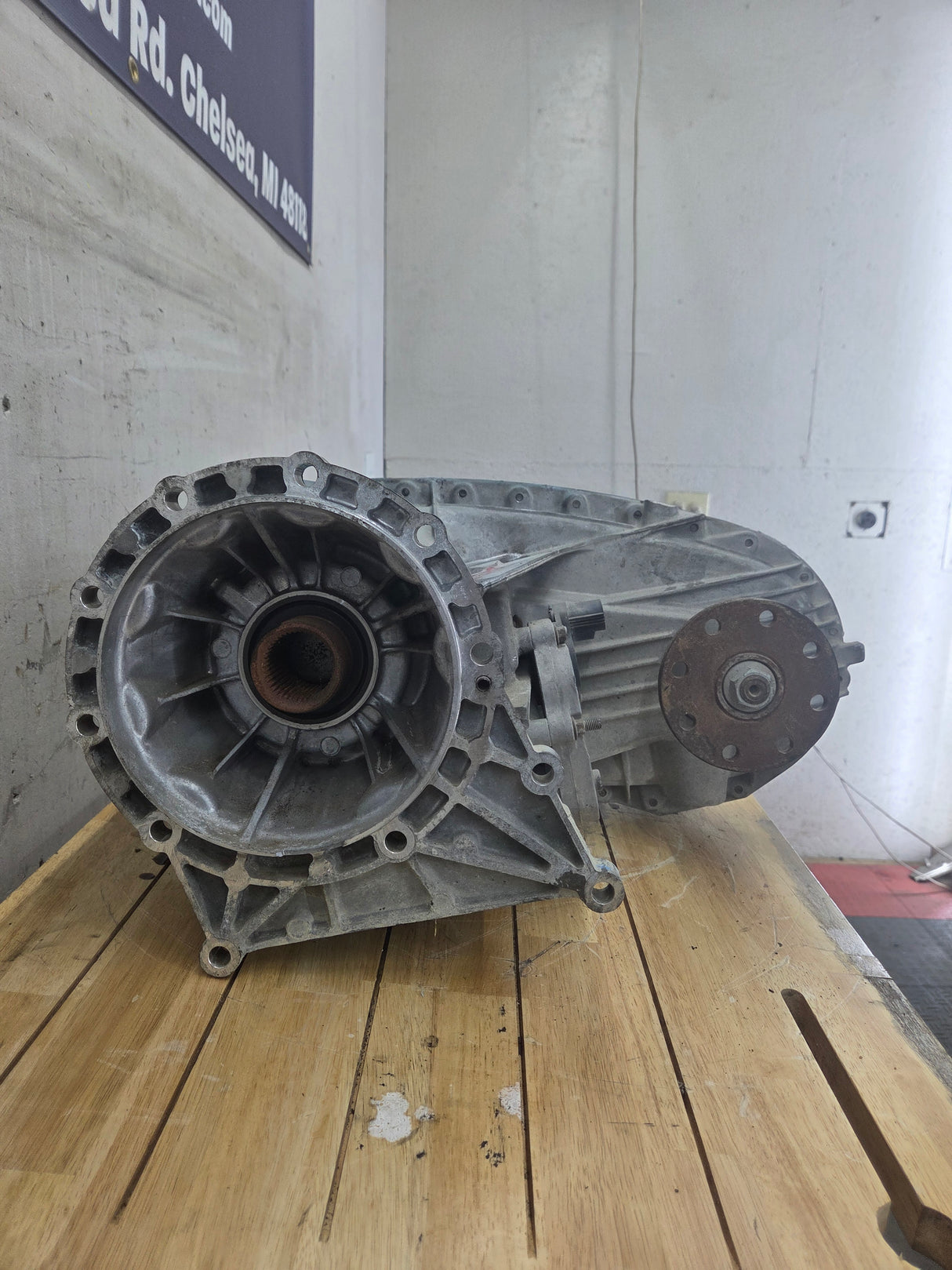 2011-2016 6.2L 6.7L Power Stroke Transfer Case slip yoke Electric Shift Ford F250 F350 F450 F550 Super Duty 81k Miles