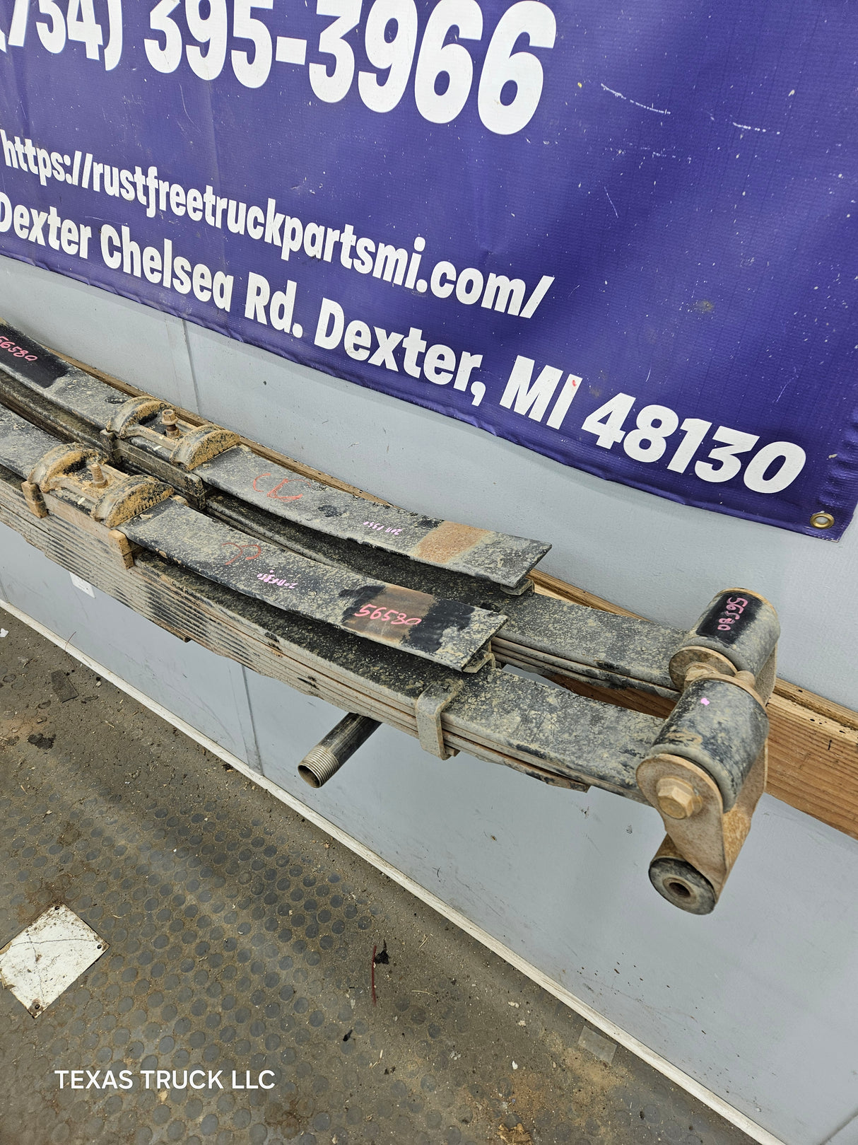 2011-2016 Ford F350 CAB & CHASSIS Super Duty Rear Leaf Springs - Pair