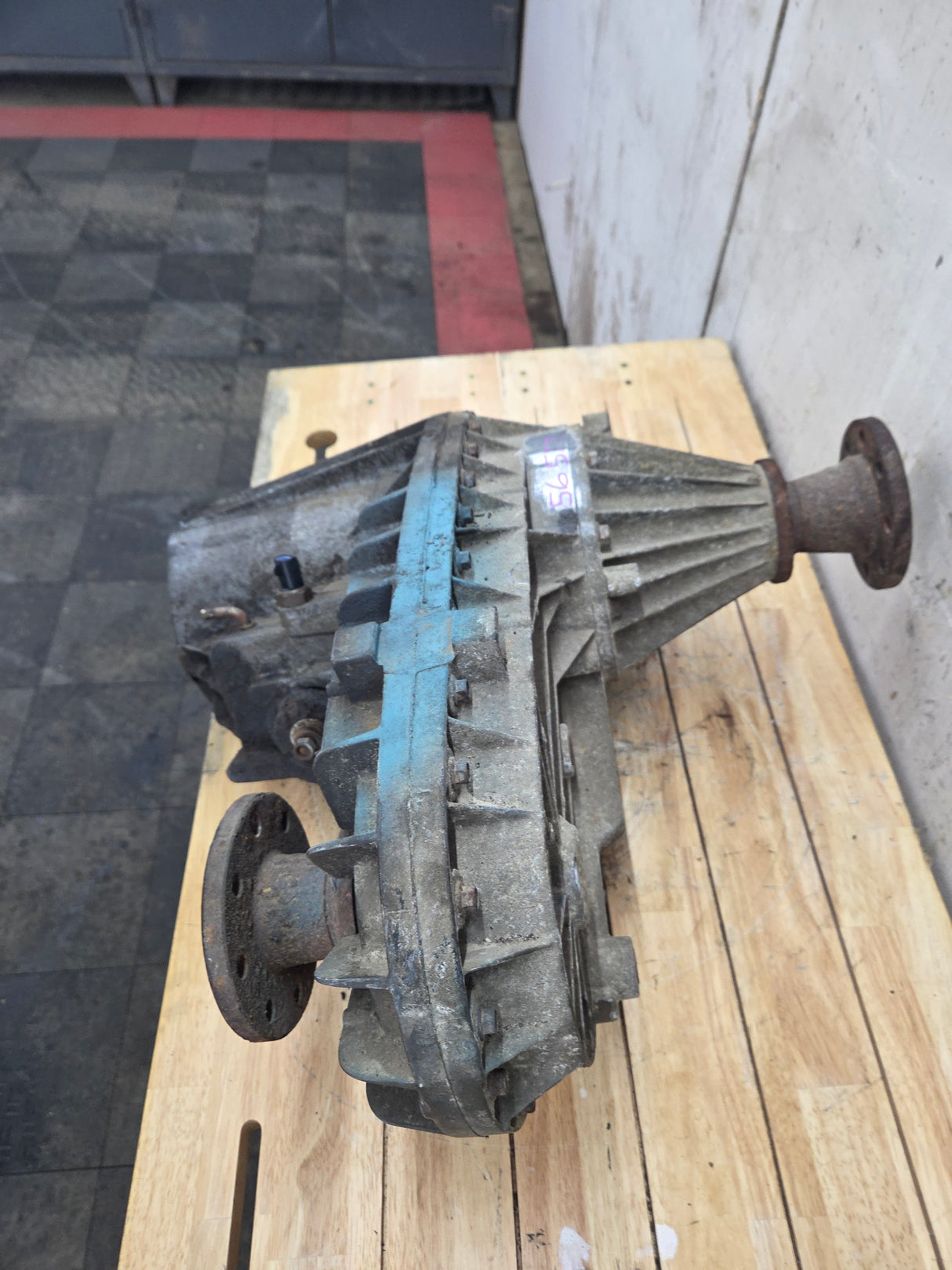 1999-2003 7.3L Power Stroke 271-F Transfer Case Manual Shift Transfer Case Ford Pickup