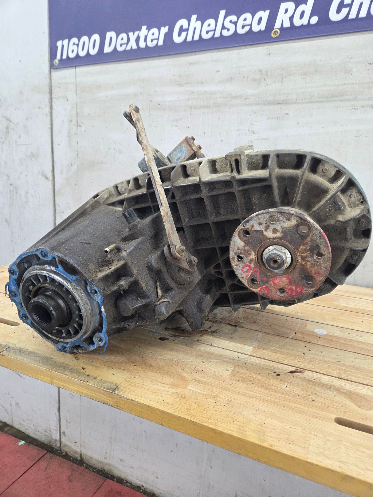 1999-2003 7.3L Power Stroke 271-F Transfer Case Manual Shift Transfer Case Ford Pickup