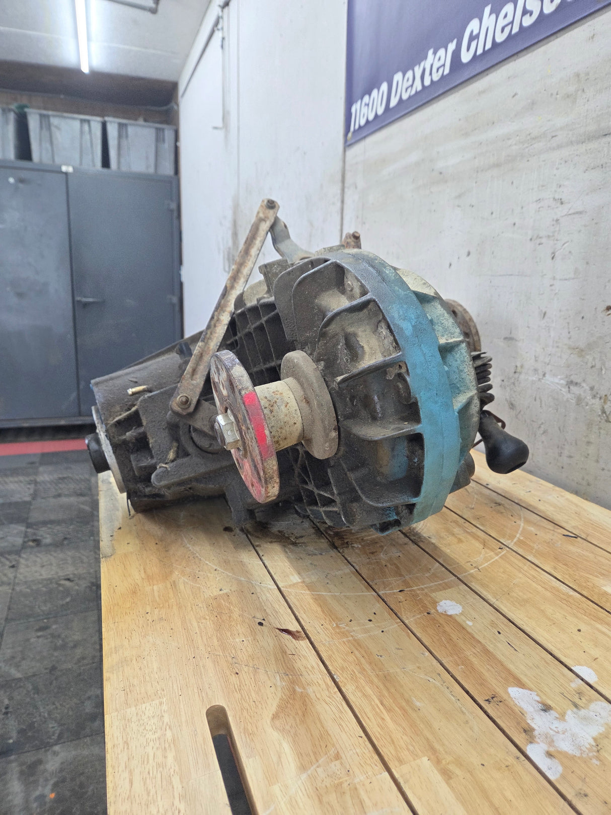 1999-2003 7.3L Power Stroke 271-F Transfer Case Manual Shift Transfer Case Ford Pickup