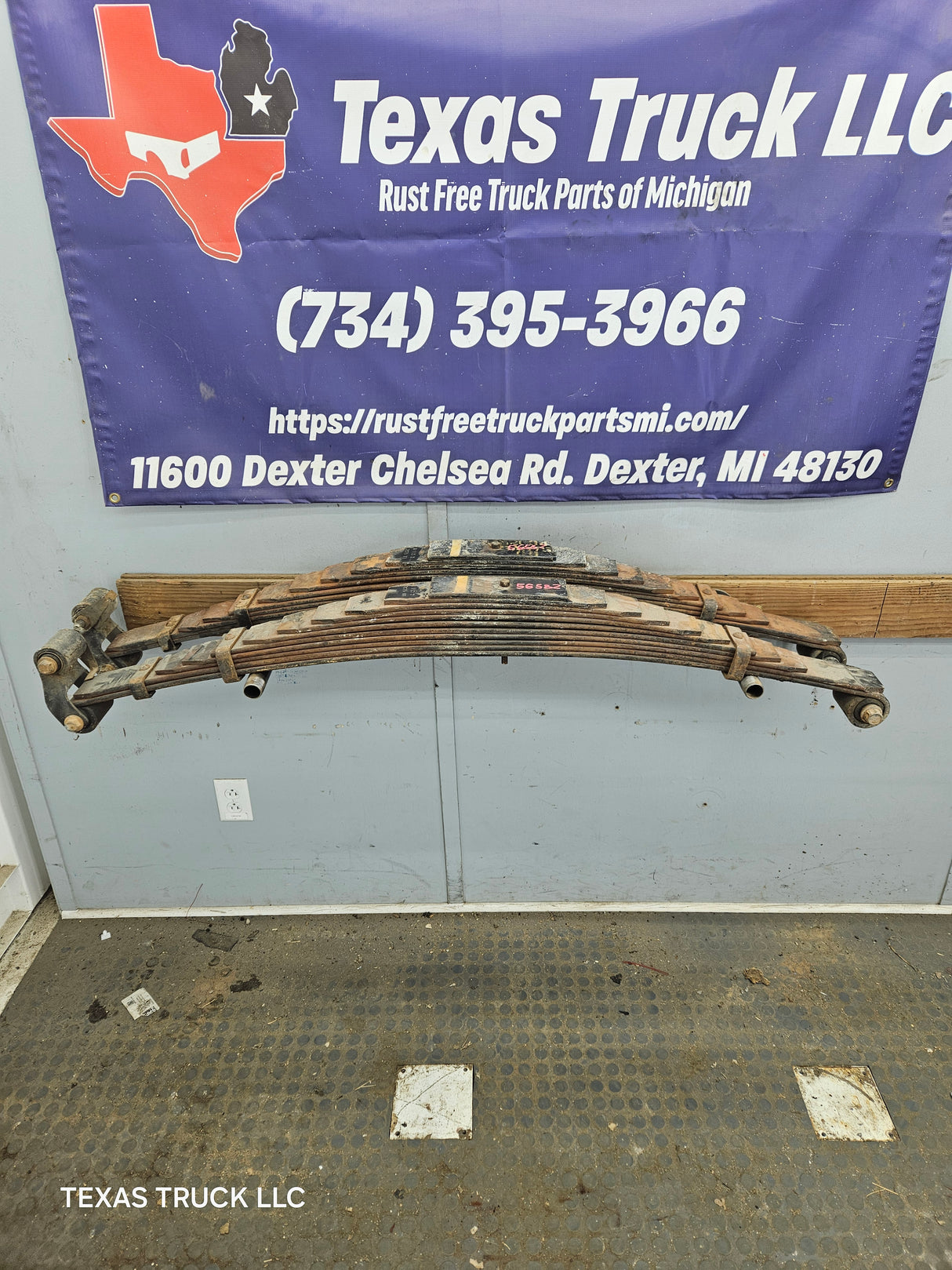 1999-2007 Ford F250 F350 Super Duty Rear Leaf Springs Extra Heavy Duty - Pair
