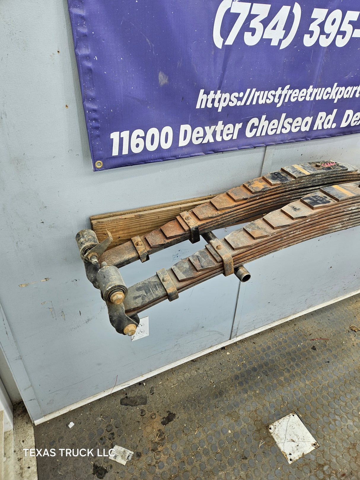 1999-2007 Ford F250 F350 Super Duty Rear Leaf Springs Extra Heavy Duty - Pair