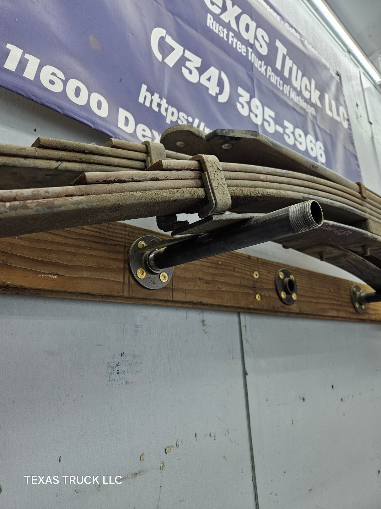 2008-2010 Ford F250 F350 Super Duty Rear Leaf Springs - Pair
