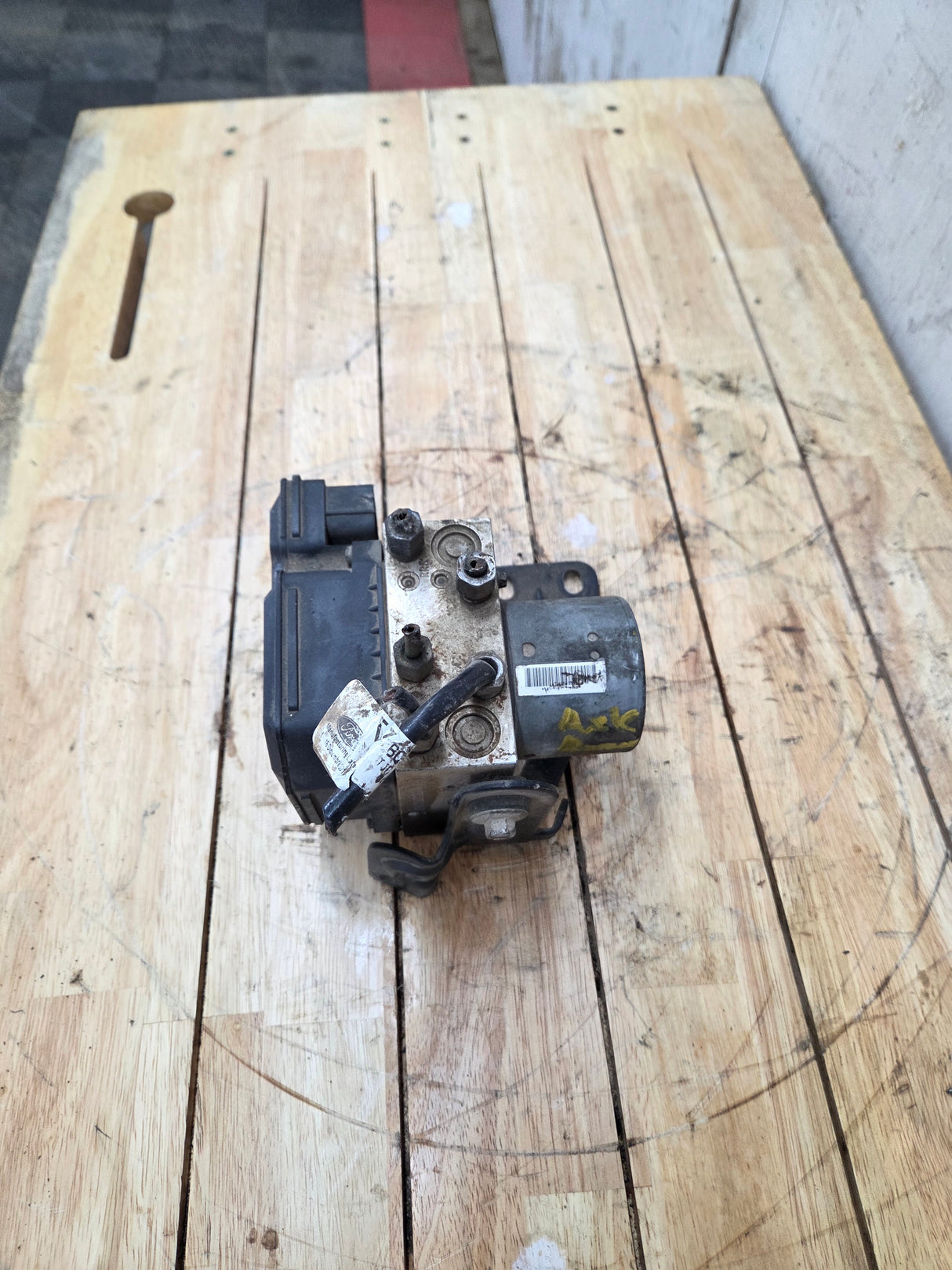 2013-2016 Ford Super Duty F250 F350 ABS Pump Module Control Assembly BC34-2C405-BK