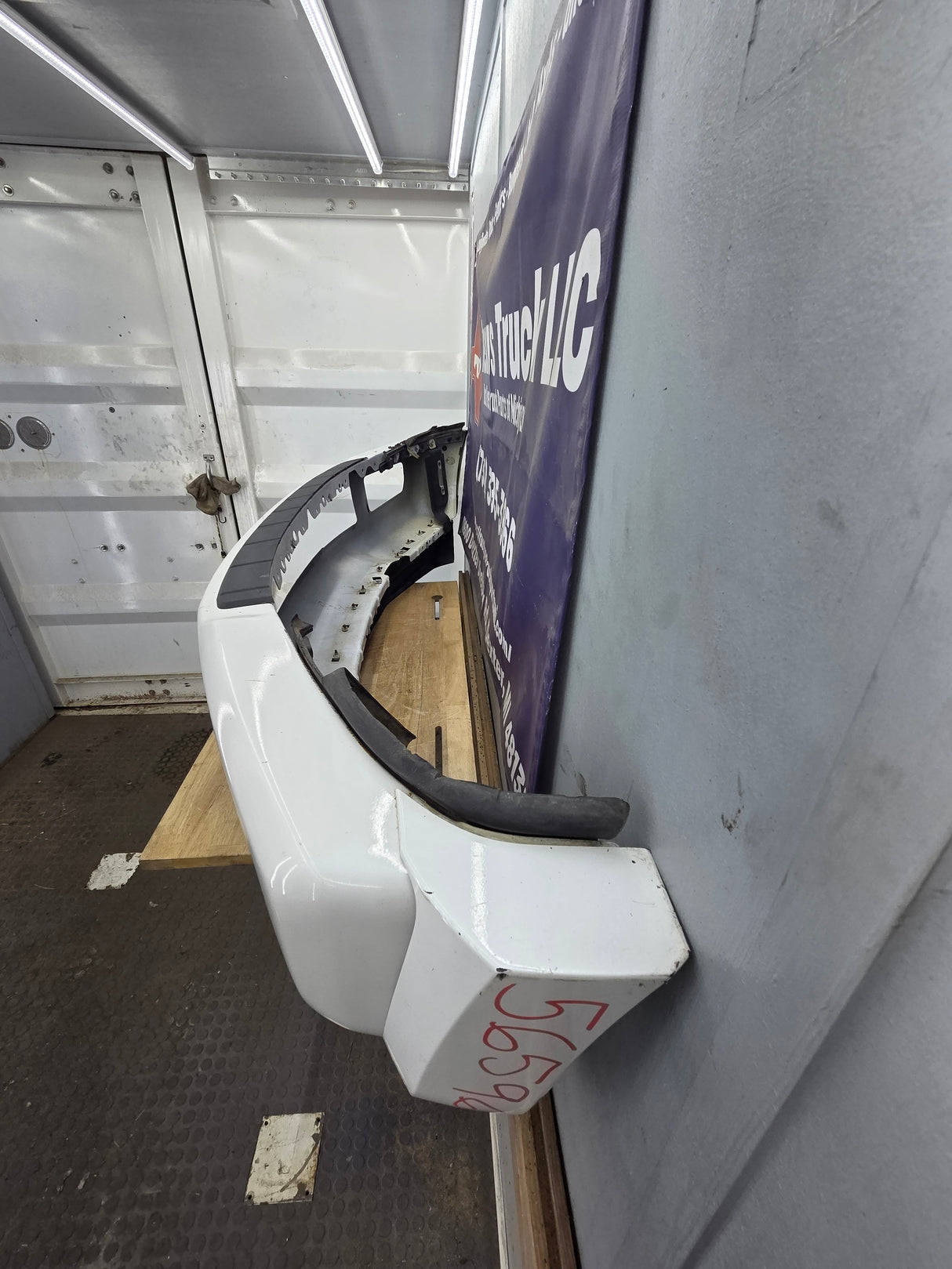 2017-2019 Ford Super Duty F450 F550 Front Bumper - Painted