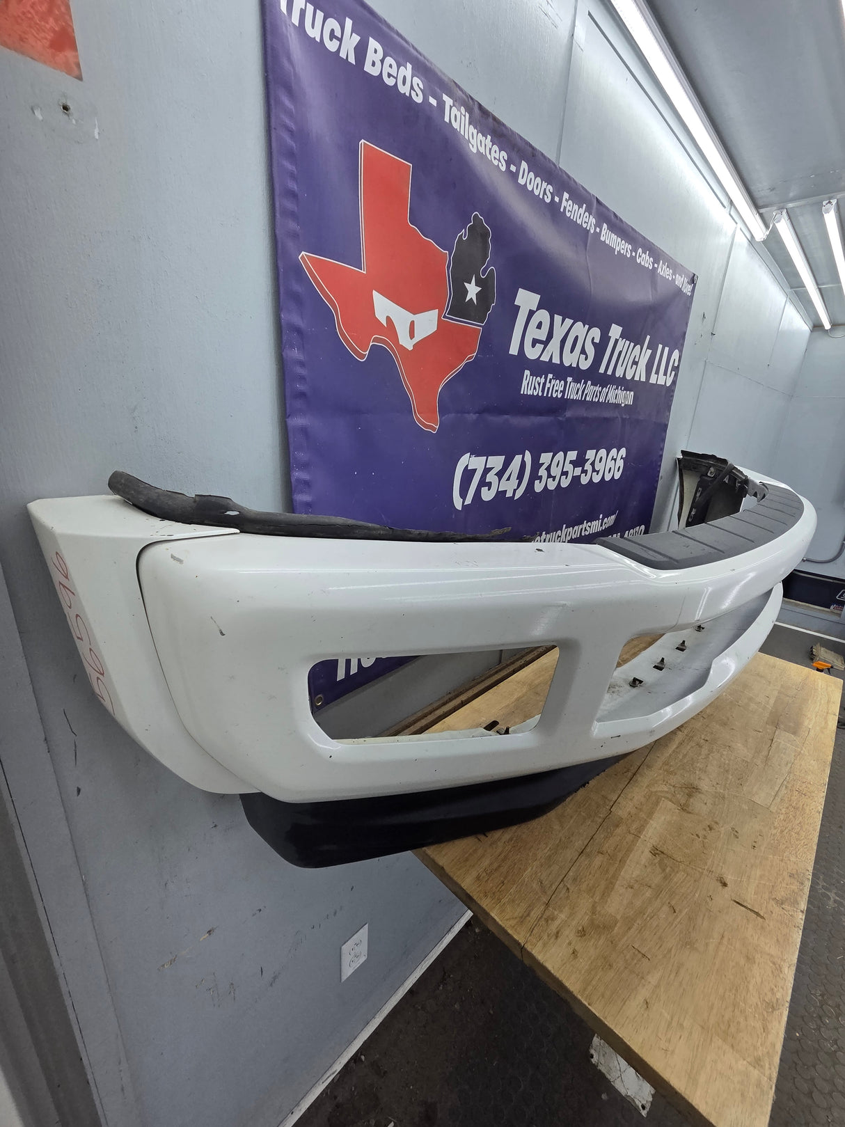 2017-2019 Ford Super Duty F450 F550 Front Bumper - Painted