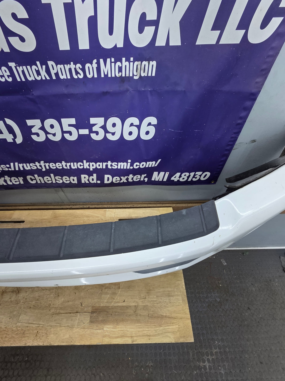 2017-2019 Ford Super Duty F450 F550 Front Bumper - Painted