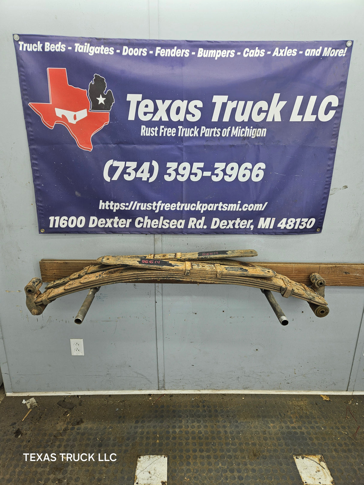 1999-2007 Ford F250 F350 Super Duty Rear Leaf Springs - Pair