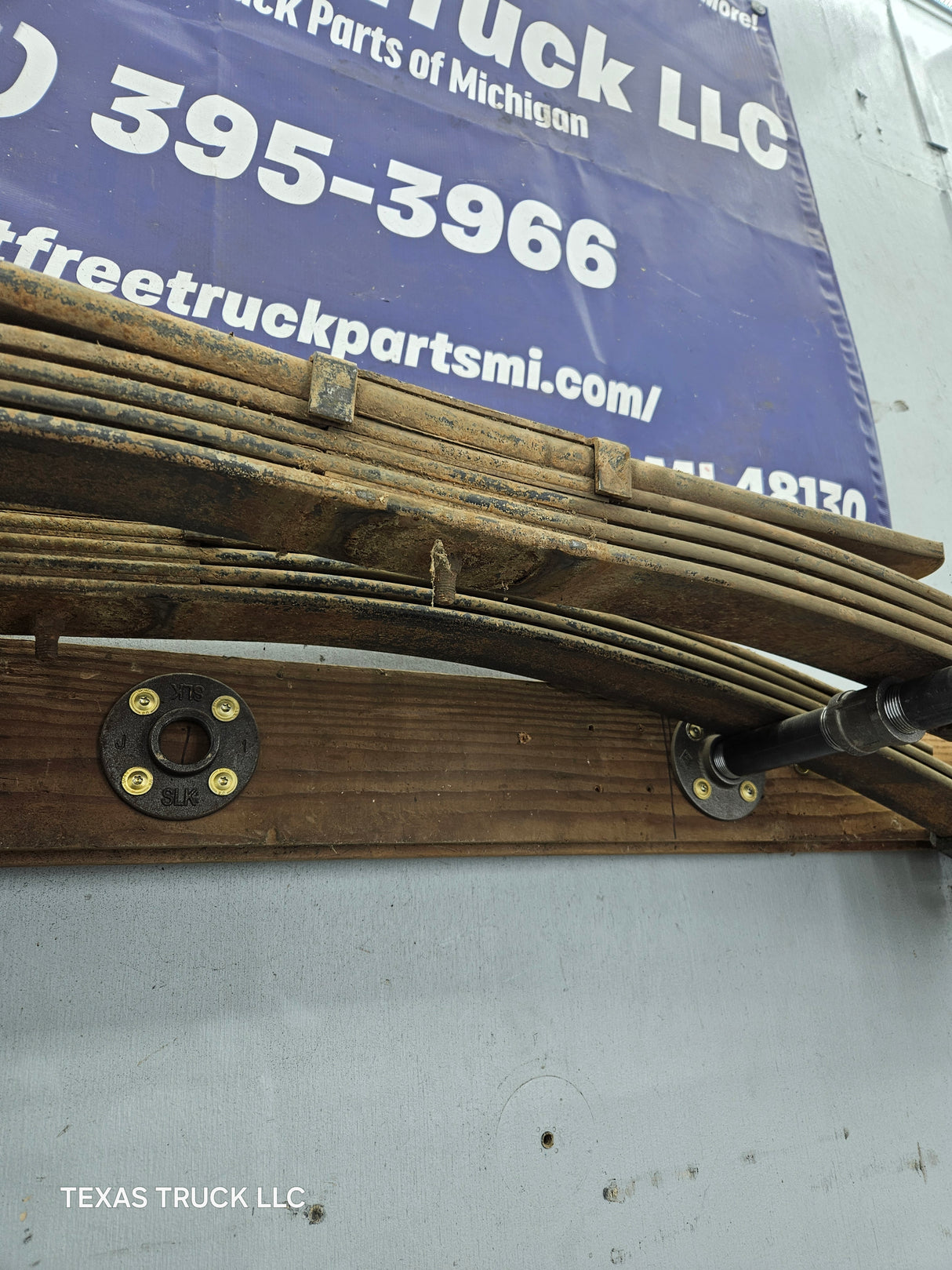 1999-2007 Ford F250 F350 Super Duty Rear Leaf Springs - Pair