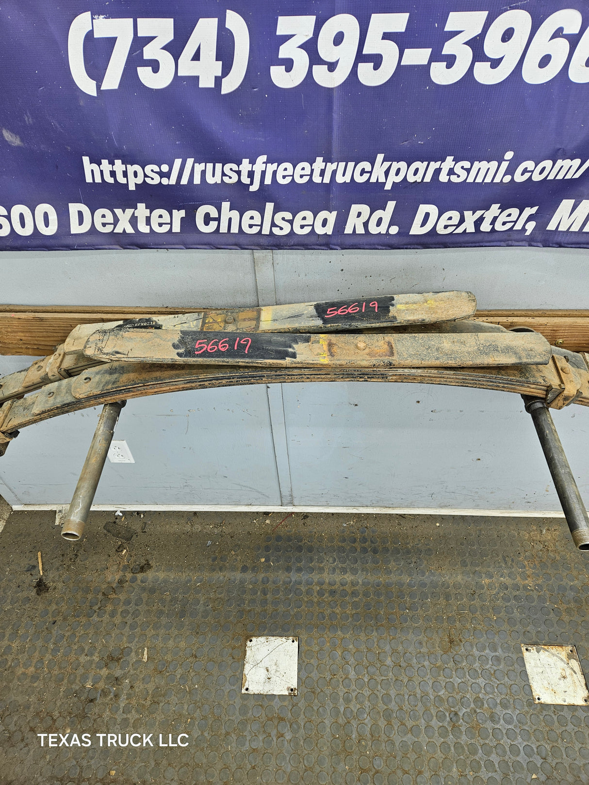 1999-2007 Ford F250 F350 Super Duty Rear Leaf Springs - Pair