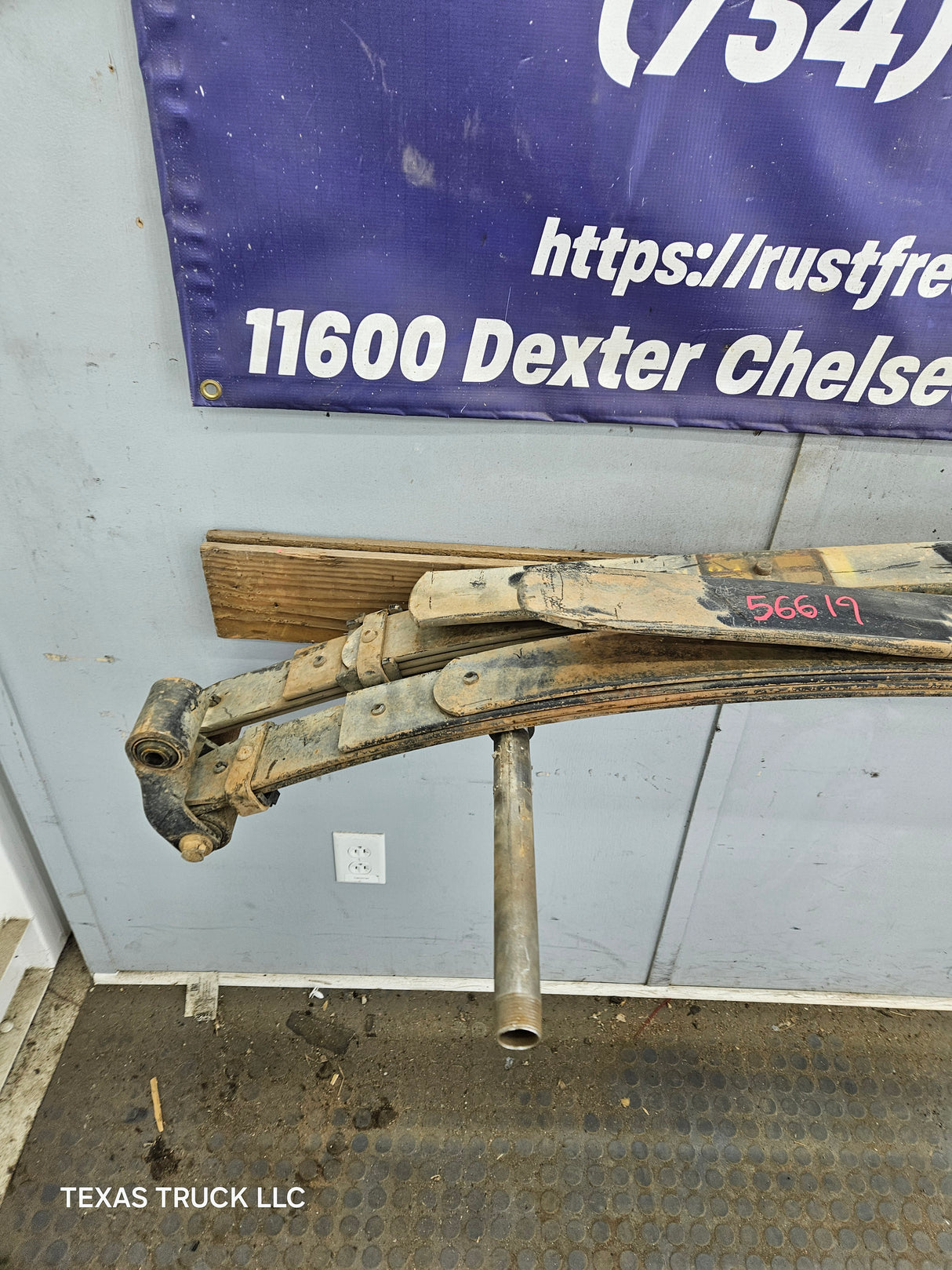 1999-2007 Ford F250 F350 Super Duty Rear Leaf Springs - Pair