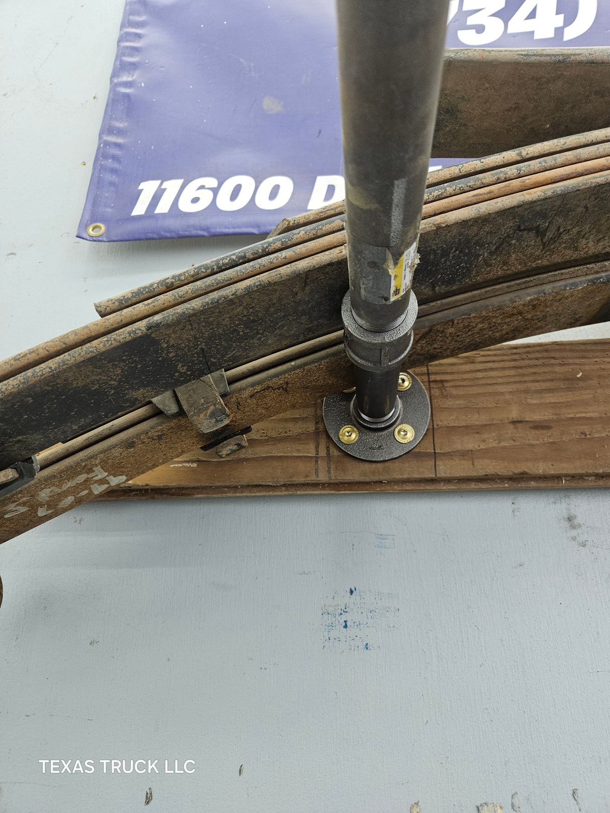 1999-2007 Ford F250 F350 Super Duty Rear Leaf Springs - Pair