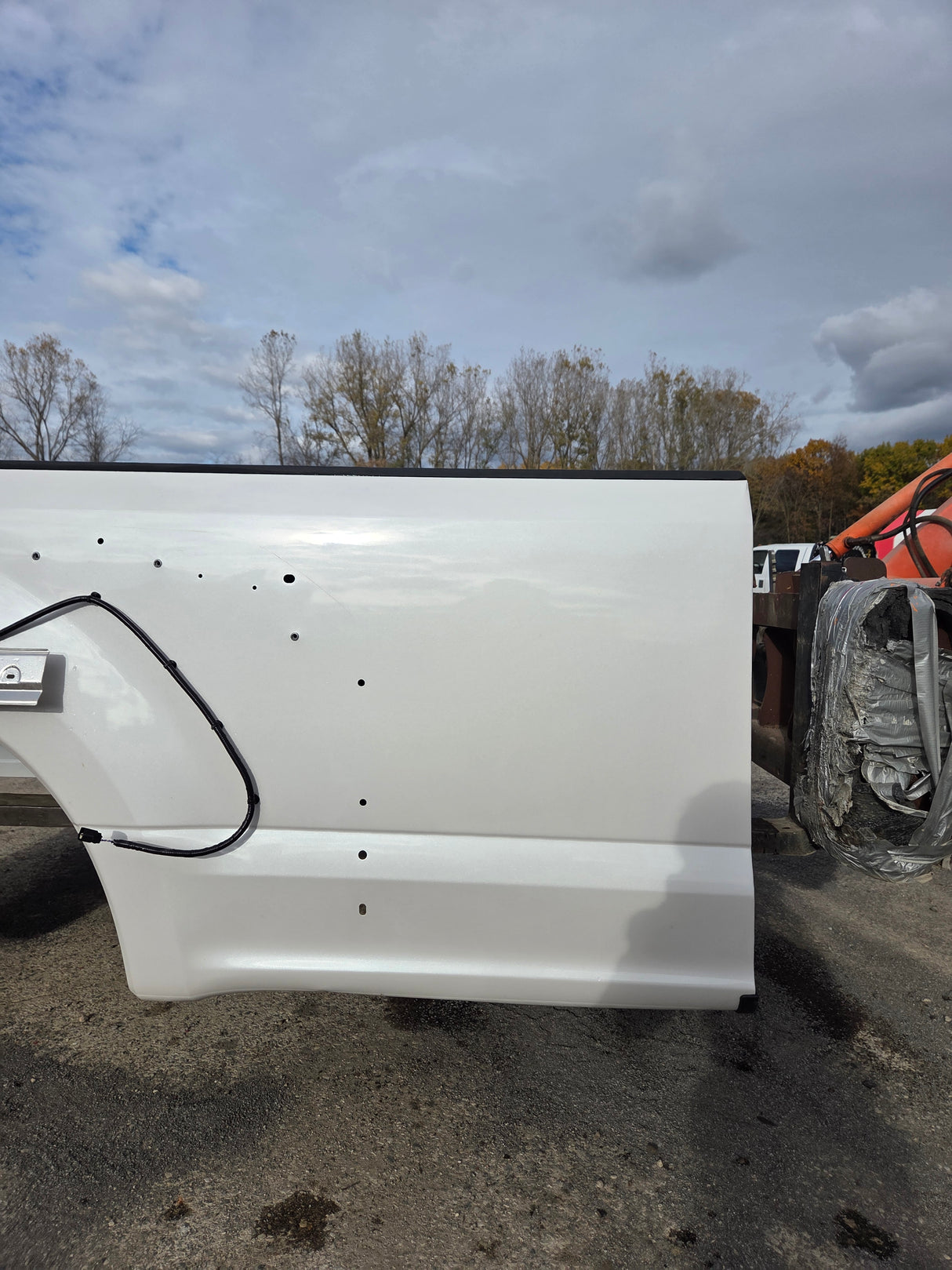 2017-2022 Ford Super Duty F350 F450 F550 8' Dually Bed - Pearl White