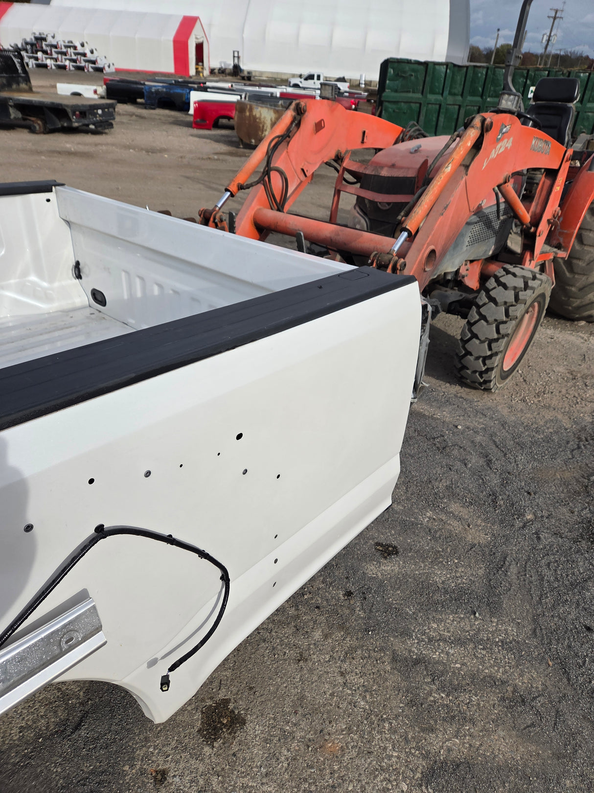 2017-2022 Ford Super Duty F350 F450 F550 8' Dually Bed - Pearl White