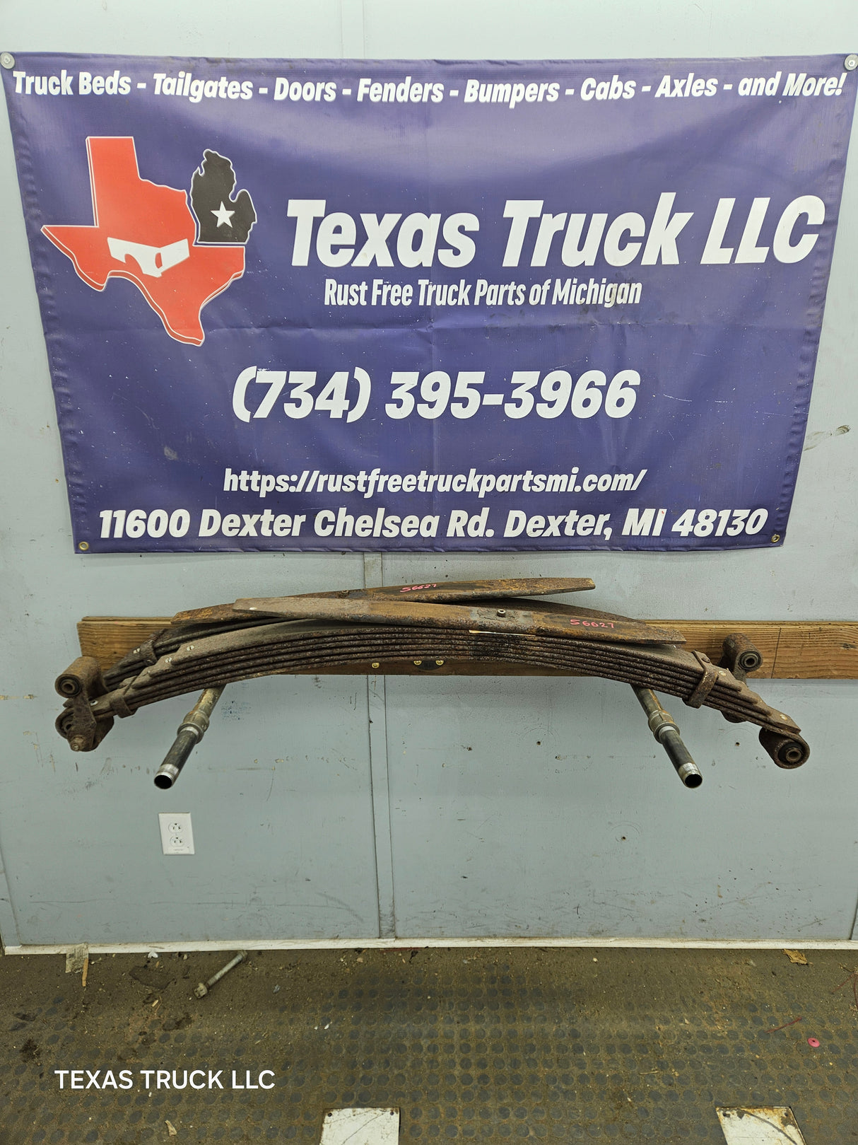 1999-2007 Ford F250 F350 Super Duty Rear Leaf Springs - Pair