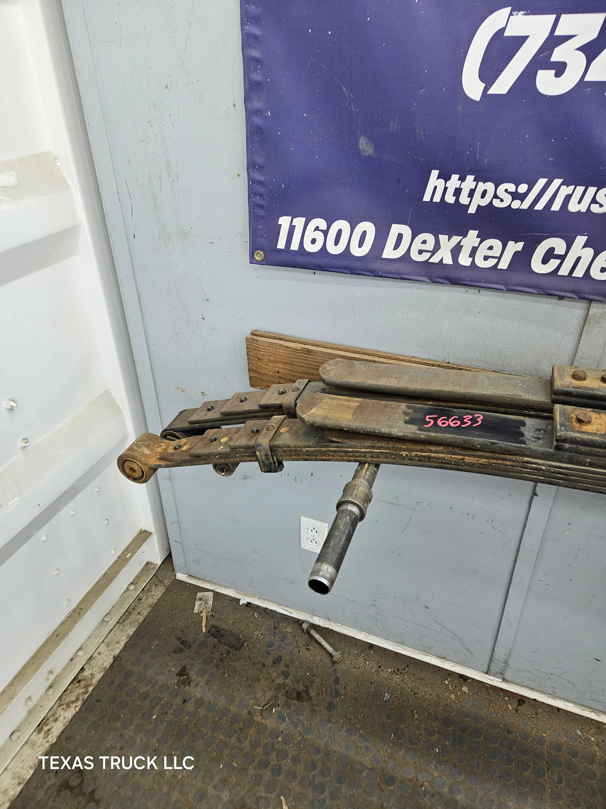 2003-2009 Dodge Ram 2500 3rd gen Rear Leaf Springs 52113514 - Pair