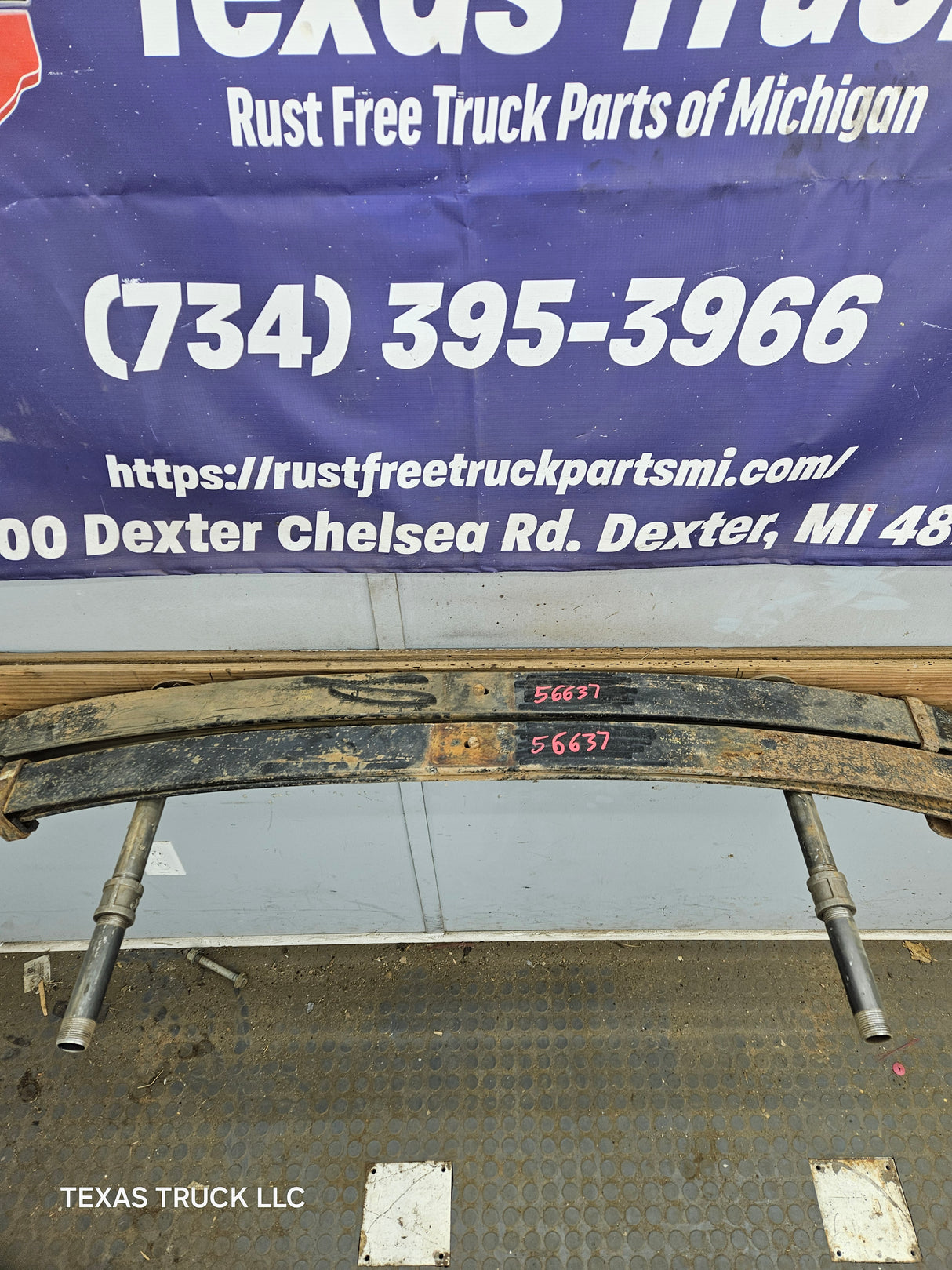 1999-2004 Ford F250 F350 Super Duty Excursion Front Leaf Springs - Pair