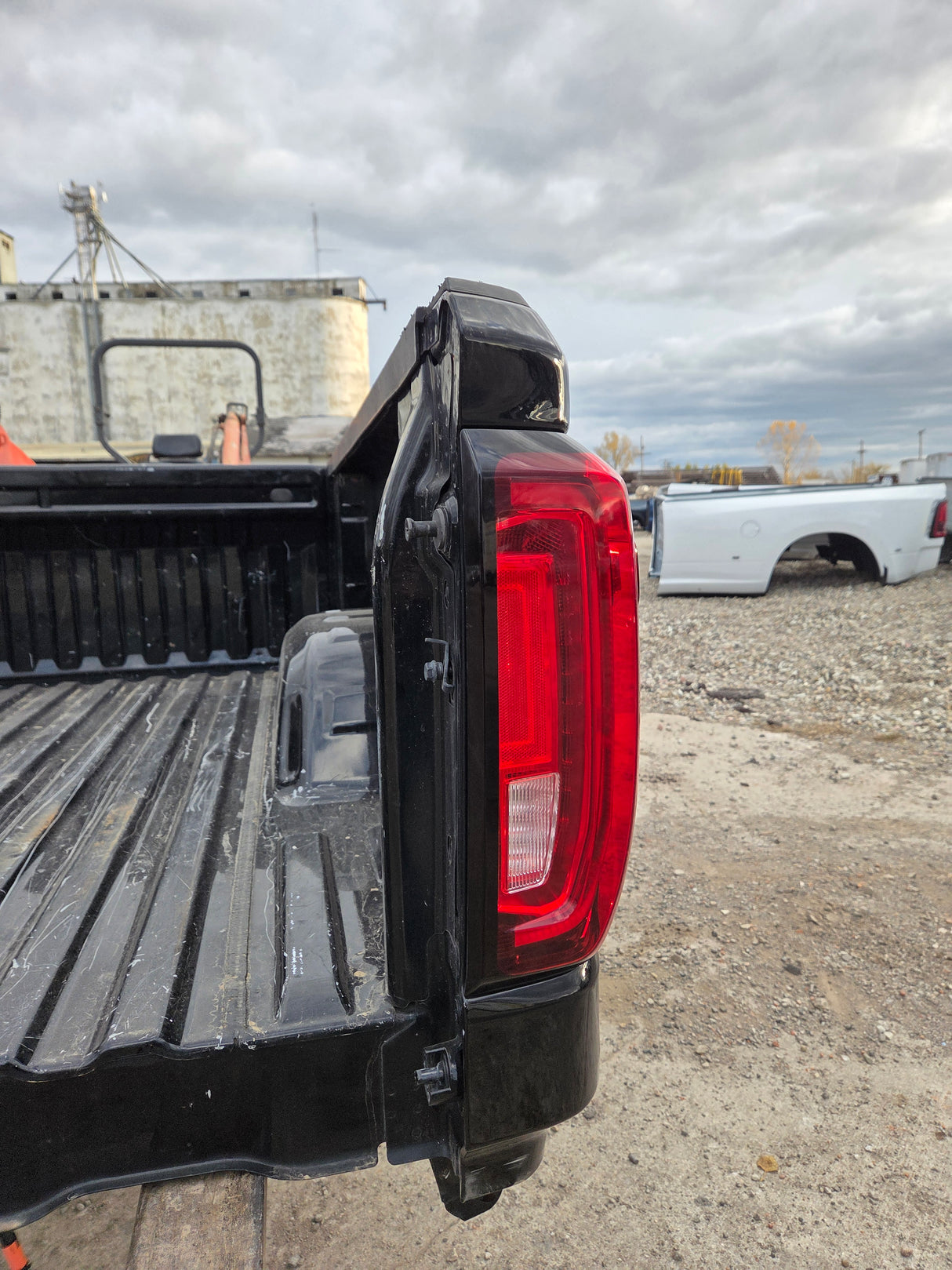 2019-2023 GMC Sierra 1500 5' 9" Short Truck Bed