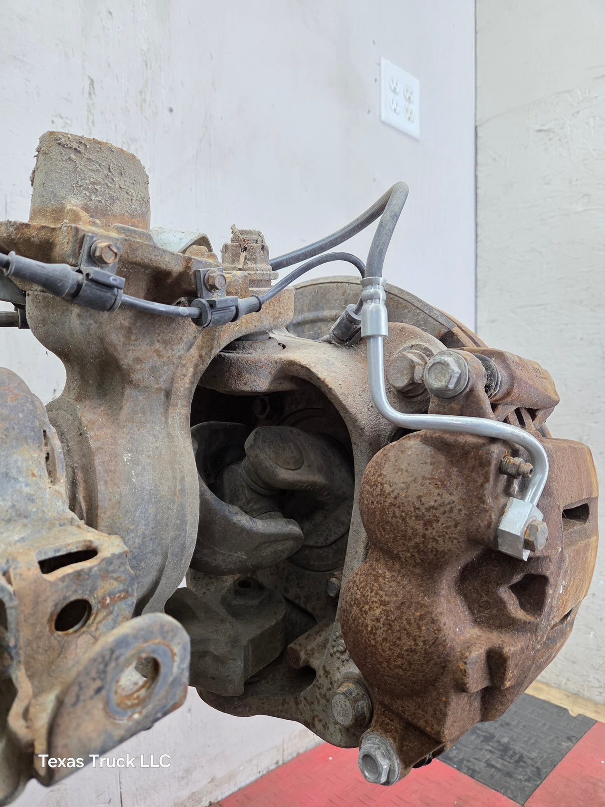 2011-2012 Ford Super Duty F350 Dually Front Axle 3.73 Gear Ratio 8 Lug