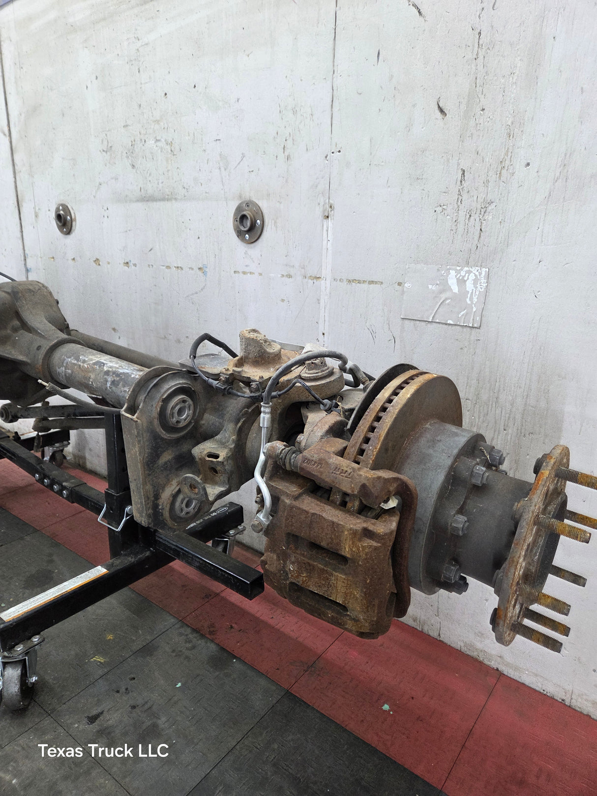 2011-2012 Ford Super Duty F350 Dually Front Axle 3.73 Gear Ratio 8 Lug