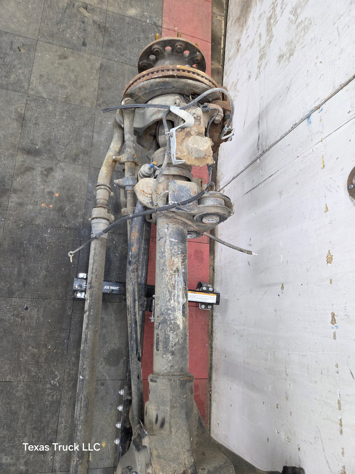 2011-2012 Ford Super Duty F350 Dually Front Axle 3.73 Gear Ratio 8 Lug