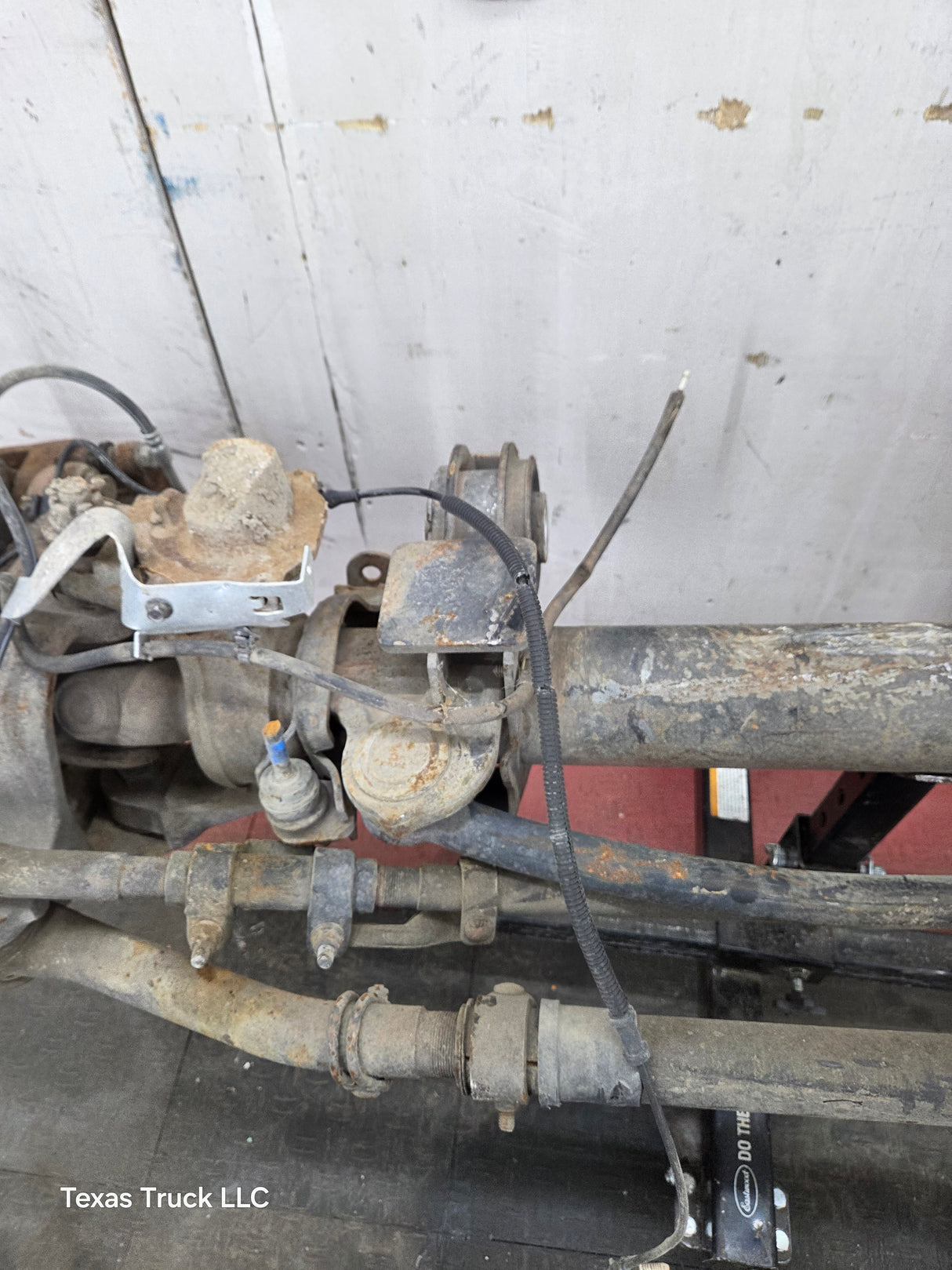 2011-2012 Ford Super Duty F350 Dually Front Axle 3.73 Gear Ratio 8 Lug