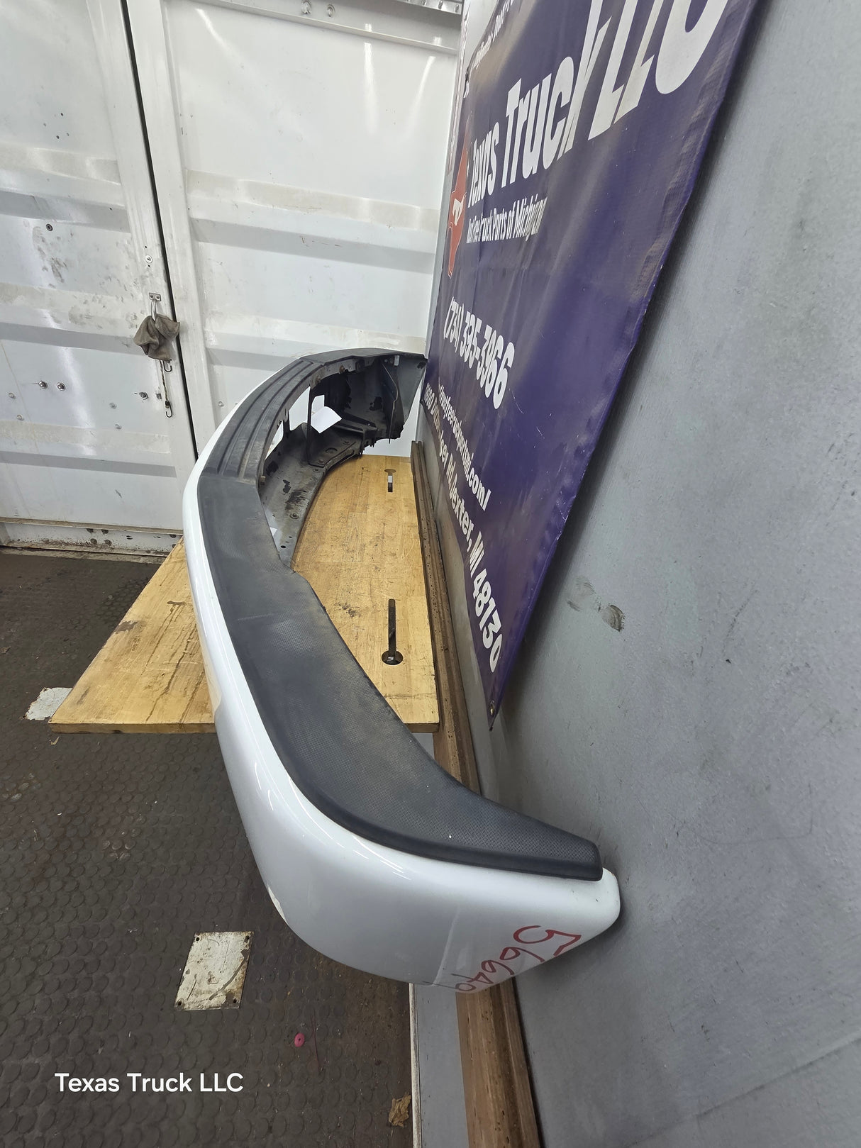 2008-2010 Ford Super Duty Front Bumper F250 F350 - Oxford White