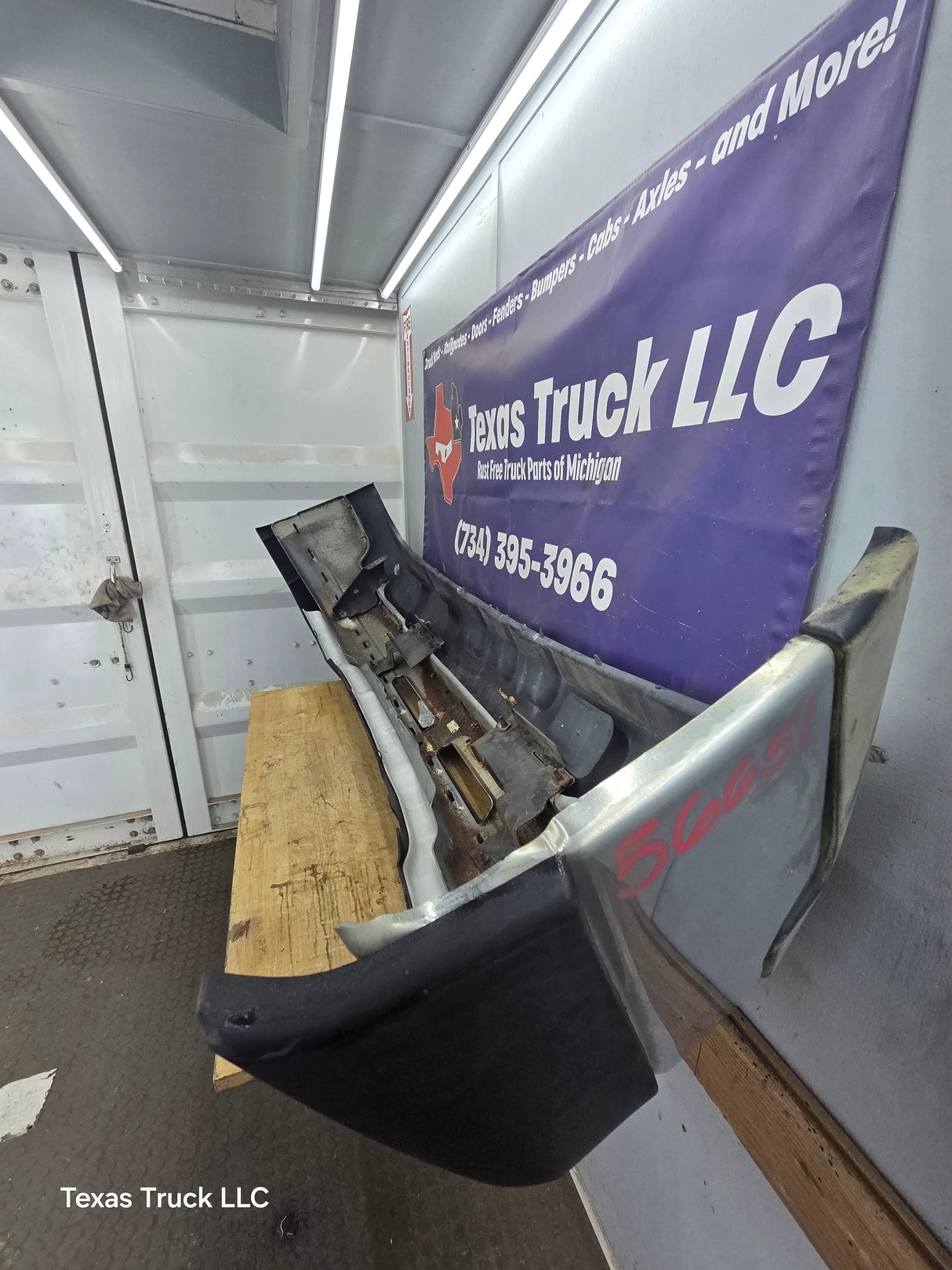 2003-2007 Chevrolet Silverado 2500HD 3500HD 'Cateye' Front Bumper