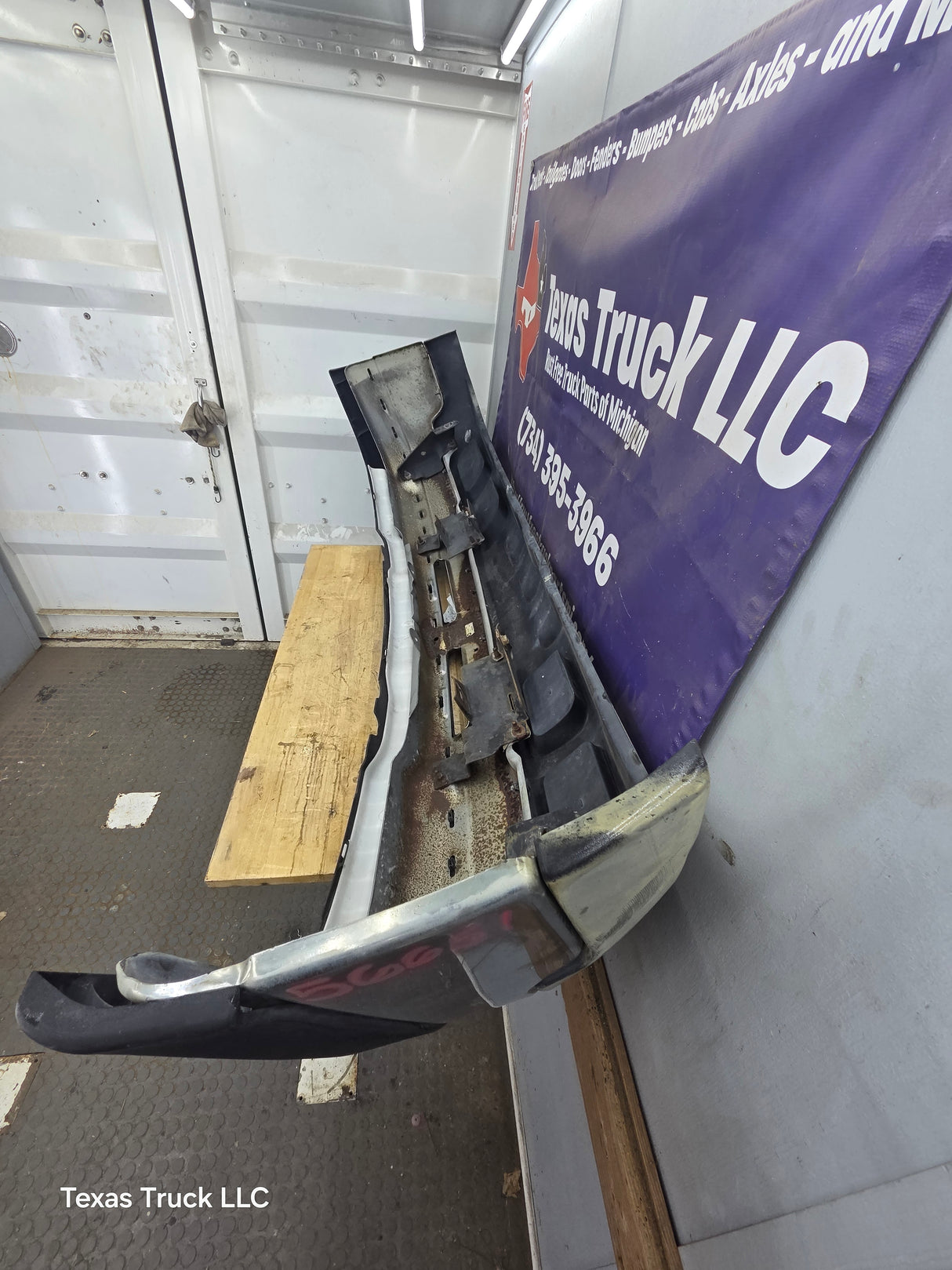 2003-2007 Chevrolet Silverado 2500HD 3500HD 'Cateye' Front Bumper