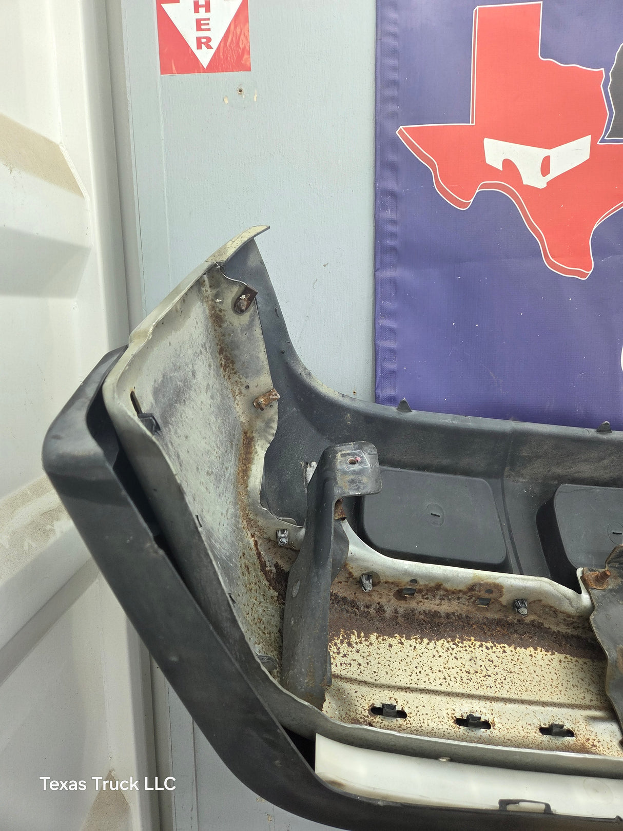 2003-2007 Chevrolet Silverado 2500HD 3500HD 'Cateye' Front Bumper