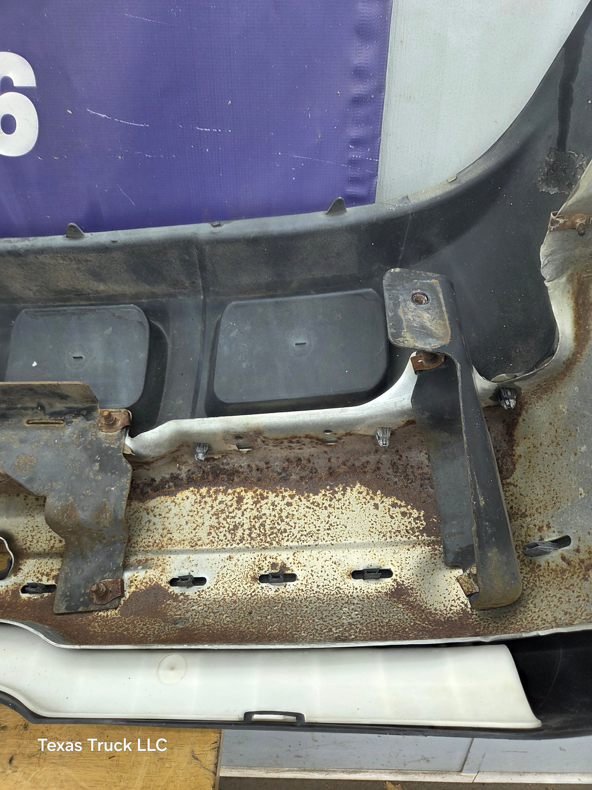 2003-2007 Chevrolet Silverado 2500HD 3500HD 'Cateye' Front Bumper