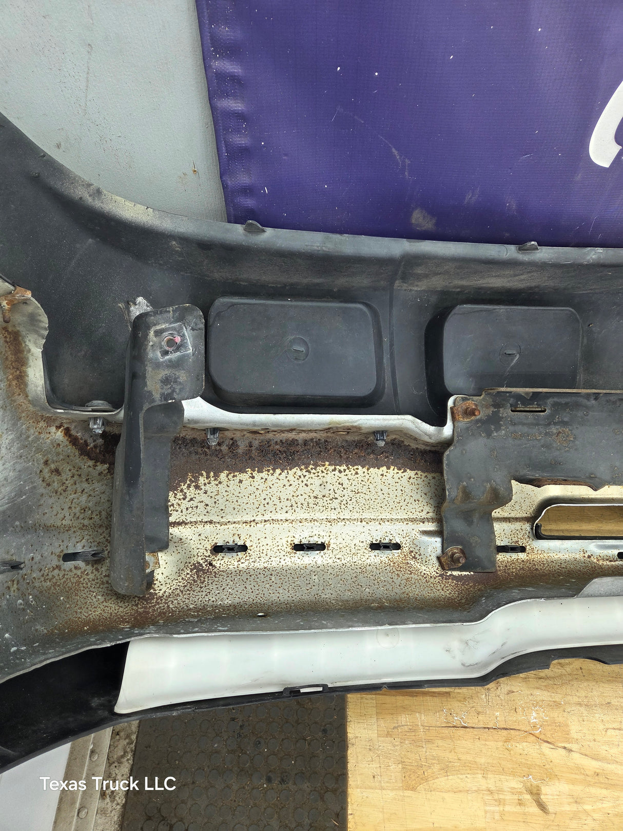 2003-2007 Chevrolet Silverado 2500HD 3500HD 'Cateye' Front Bumper