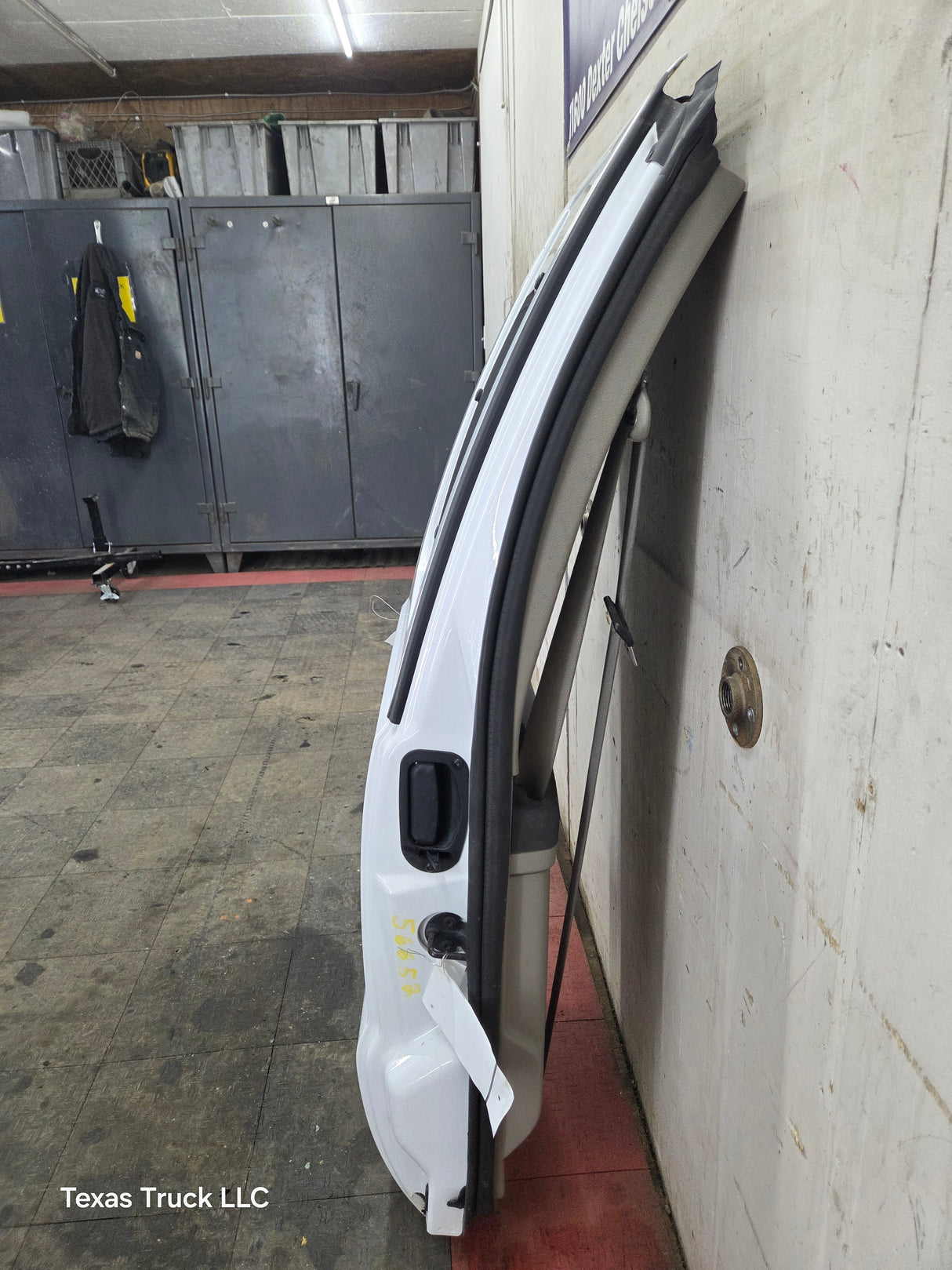 2008-2016 Ford Super Duty F250 F350 F450 F550 RH Extended Cab Passenger Side Rear Door - Oxford White