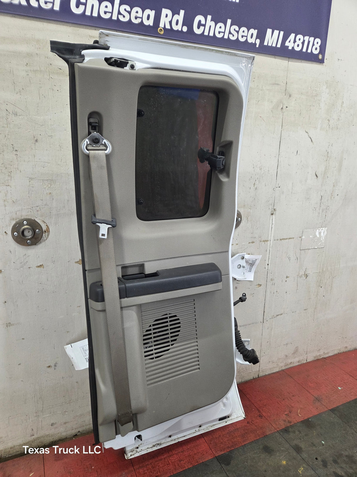 2008-2016 Ford Super Duty F250 F350 F450 F550 RH Extended Cab Passenger Side Rear Door - Oxford White