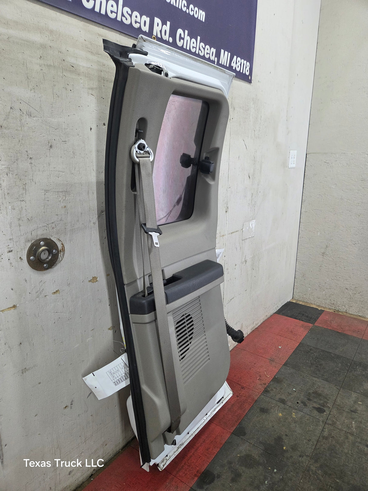 2008-2016 Ford Super Duty F250 F350 F450 F550 RH Extended Cab Passenger Side Rear Door - Oxford White