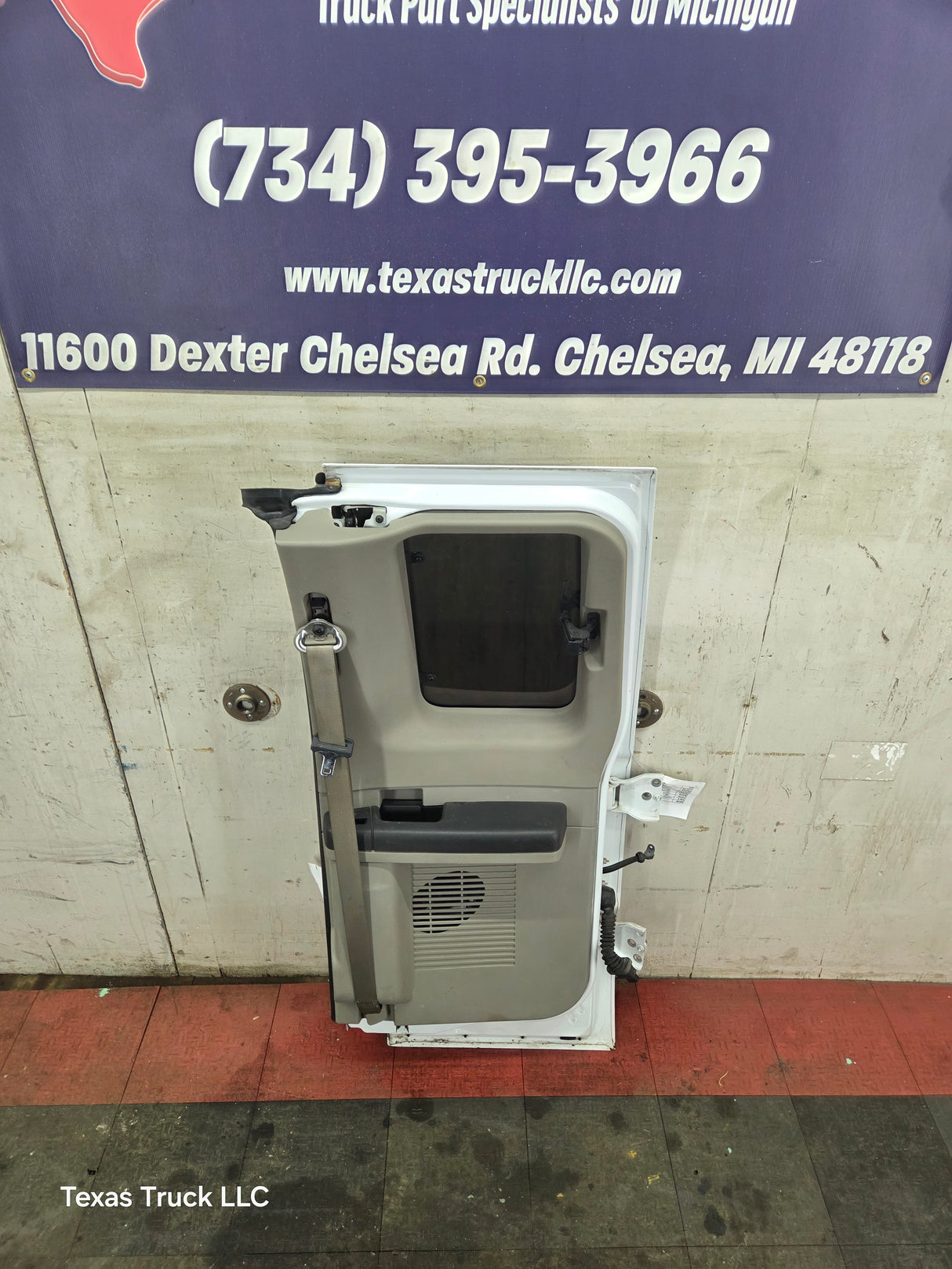 2008-2016 Ford Super Duty F250 F350 F450 F550 RH Extended Cab Passenger Side Rear Door - Oxford White