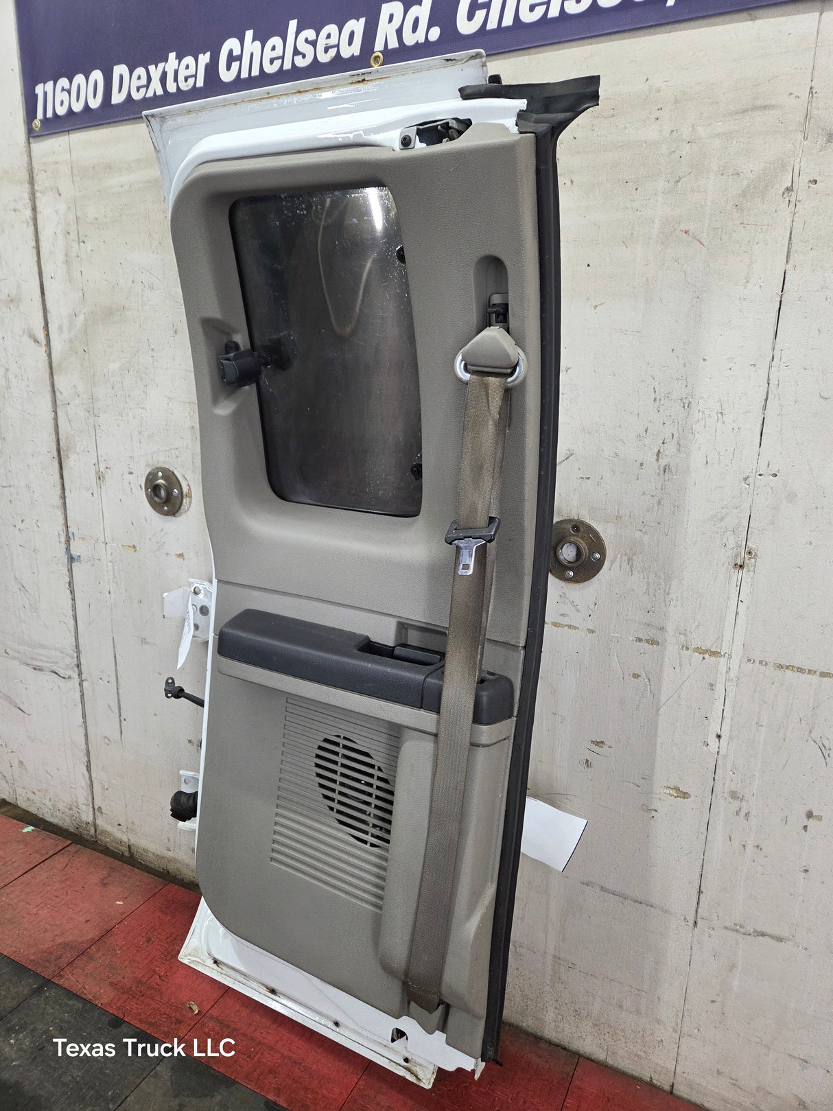 2008-2016 Ford Super Duty F250 F350 F450 F550 LH Extended Cab Driver Side Rear Door - Oxford White