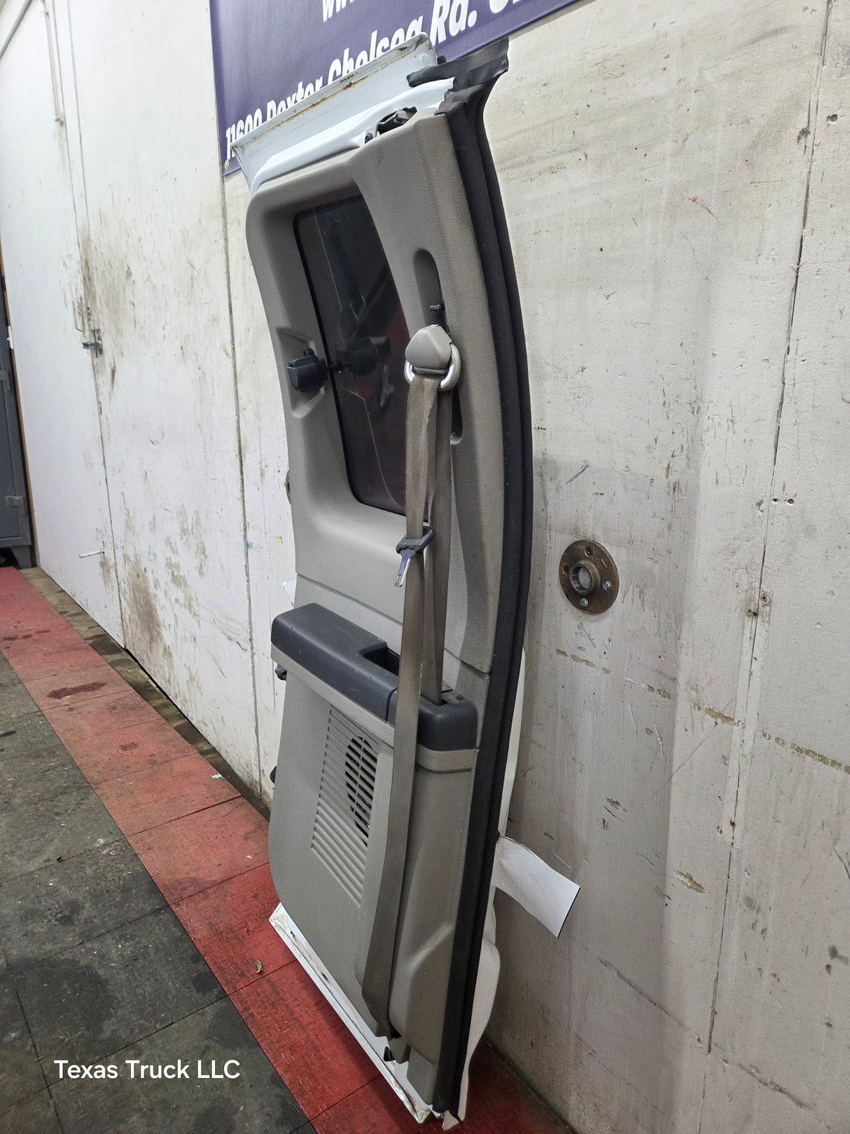 2008-2016 Ford Super Duty F250 F350 F450 F550 LH Extended Cab Driver Side Rear Door - Oxford White