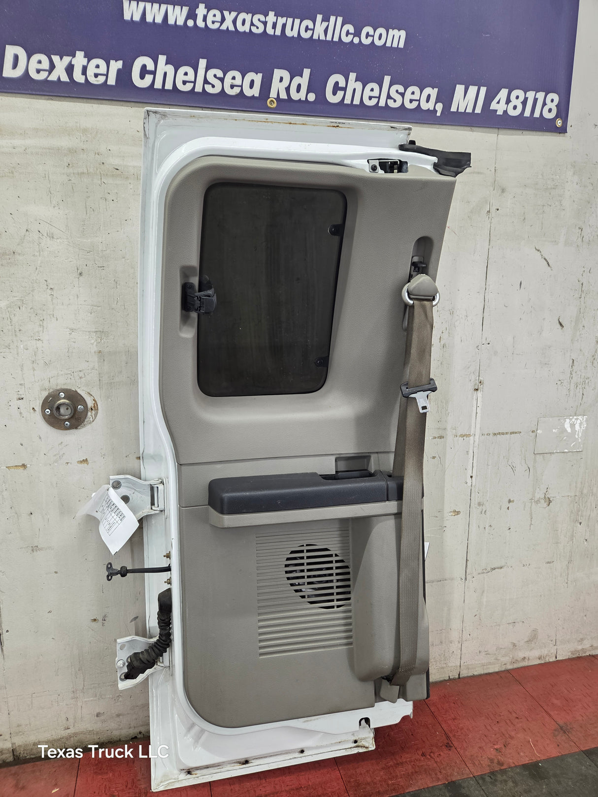 2008-2016 Ford Super Duty F250 F350 F450 F550 LH Extended Cab Driver Side Rear Door - Oxford White