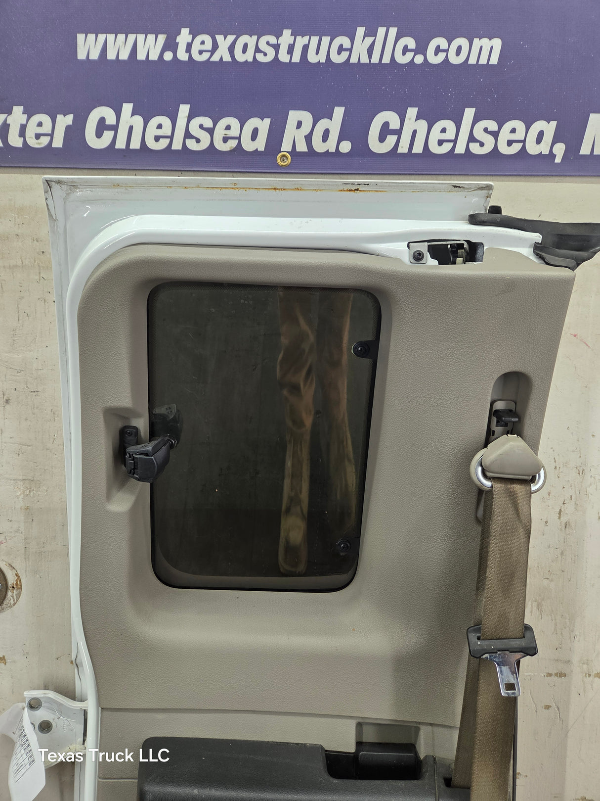 2008-2016 Ford Super Duty F250 F350 F450 F550 LH Extended Cab Driver Side Rear Door - Oxford White