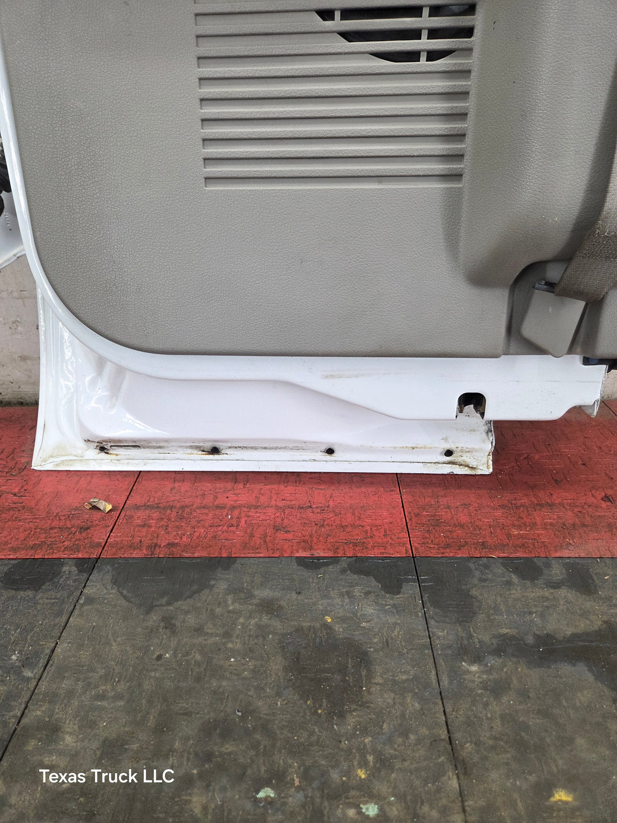 2008-2016 Ford Super Duty F250 F350 F450 F550 LH Extended Cab Driver Side Rear Door - Oxford White