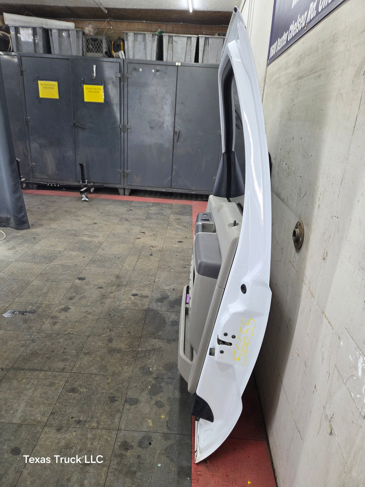 1999-2011 Ford Super Duty Front Passenger Side Door F250 F350 F450 F550 - Oxford White