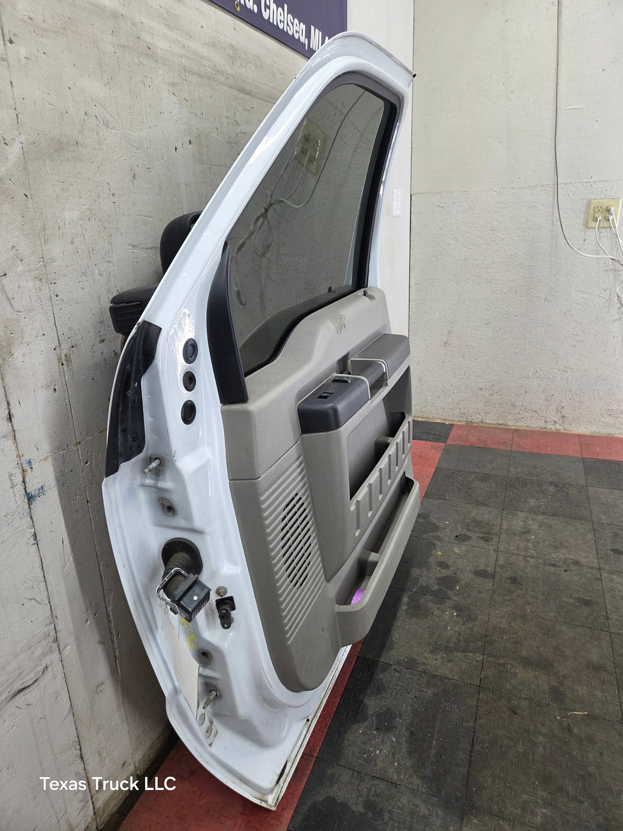 1999-2011 Ford Super Duty Front Passenger Side Door F250 F350 F450 F550 - Oxford White