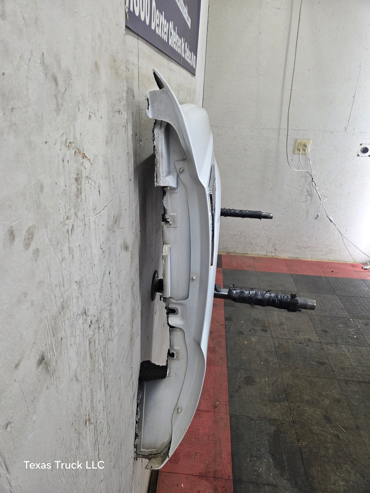 2008-2010 Ford Super Duty F250 F350 RH Passenger Side Fender - Oxford White