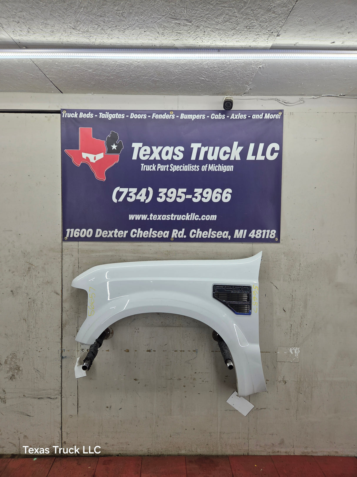 2008-2010 Ford Super Duty F250 F350 LH Driver Side Fender - Oxford White