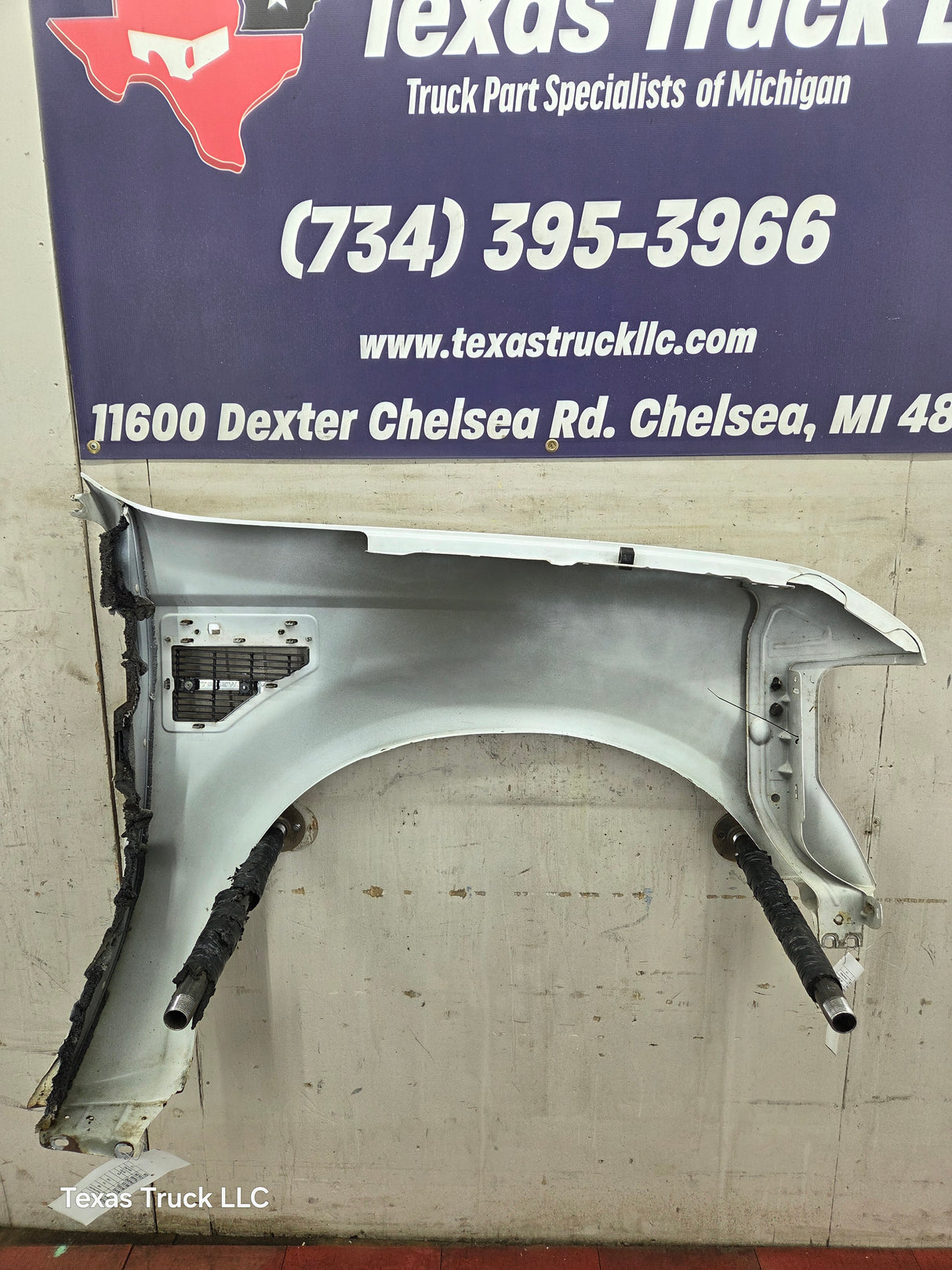 2008-2010 Ford Super Duty F250 F350 LH Driver Side Fender - Oxford White