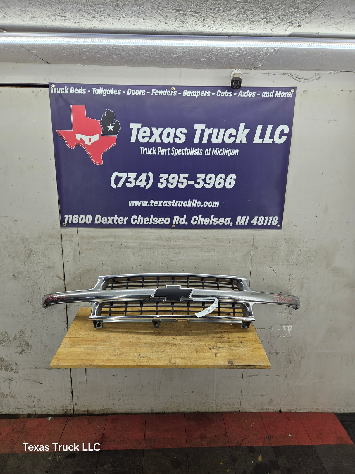 1999-2002 Chevrolet Silverado 1500 2500 3500 Grill OEM