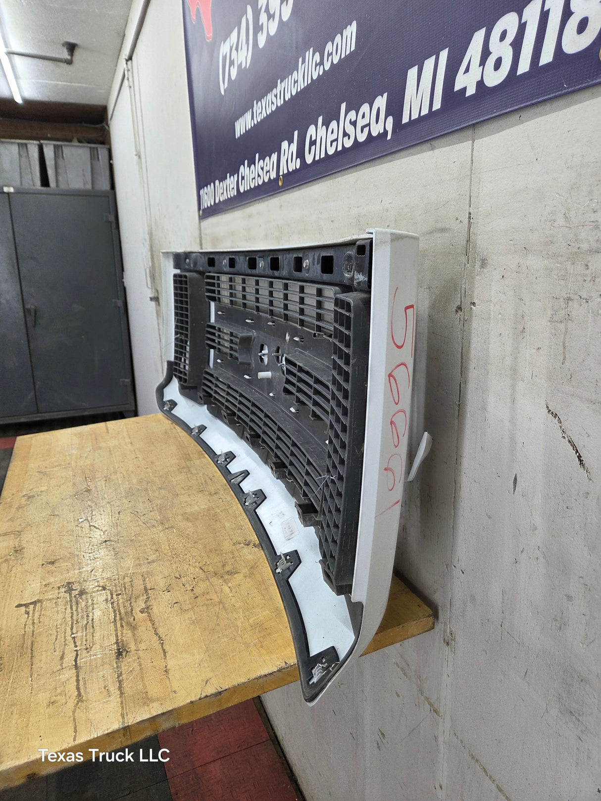 2008-2010 Ford Super Duty F250 F350 F450 F550 Grill Surround